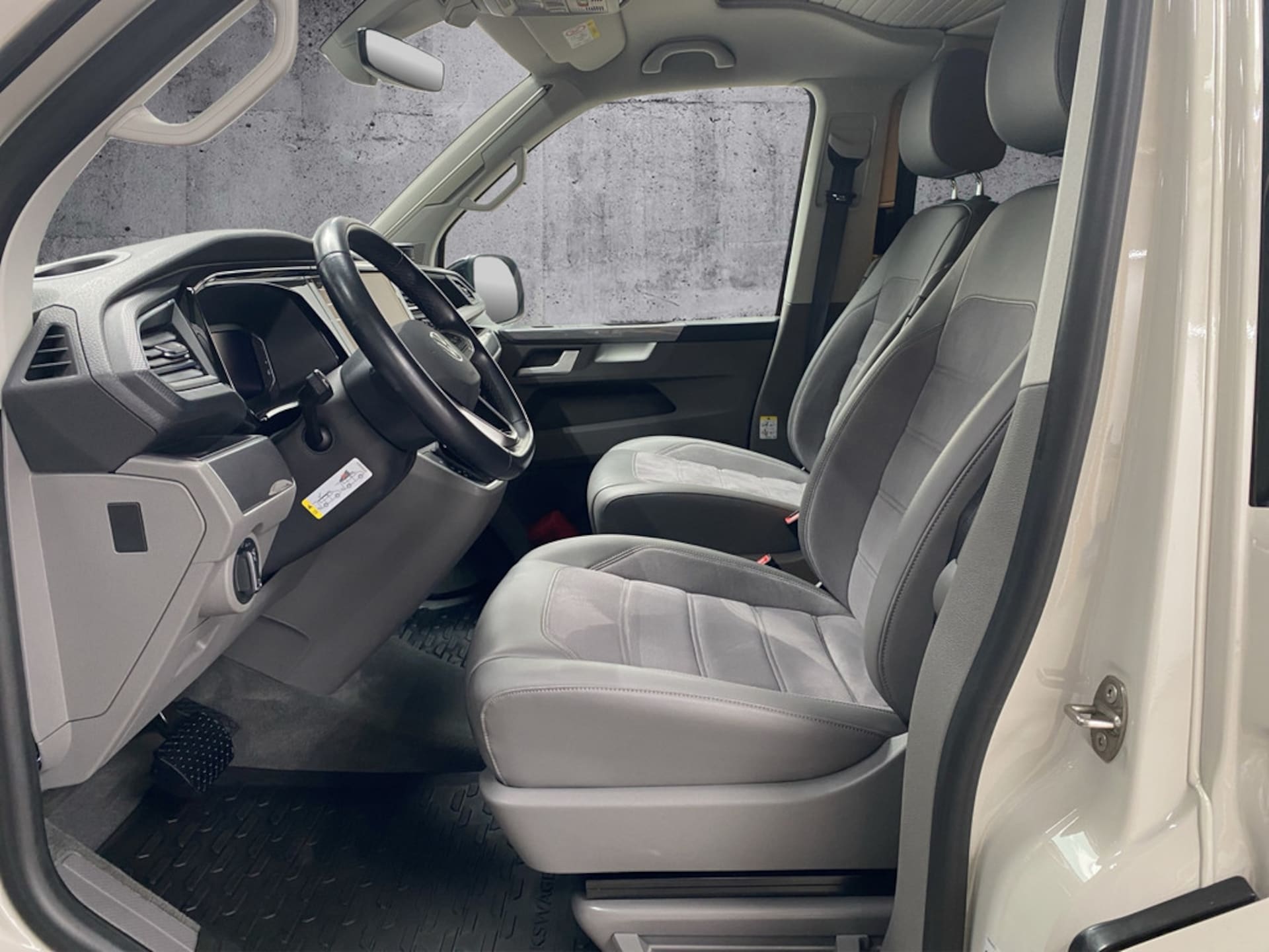 Volkswagen T6.1 California Ocean