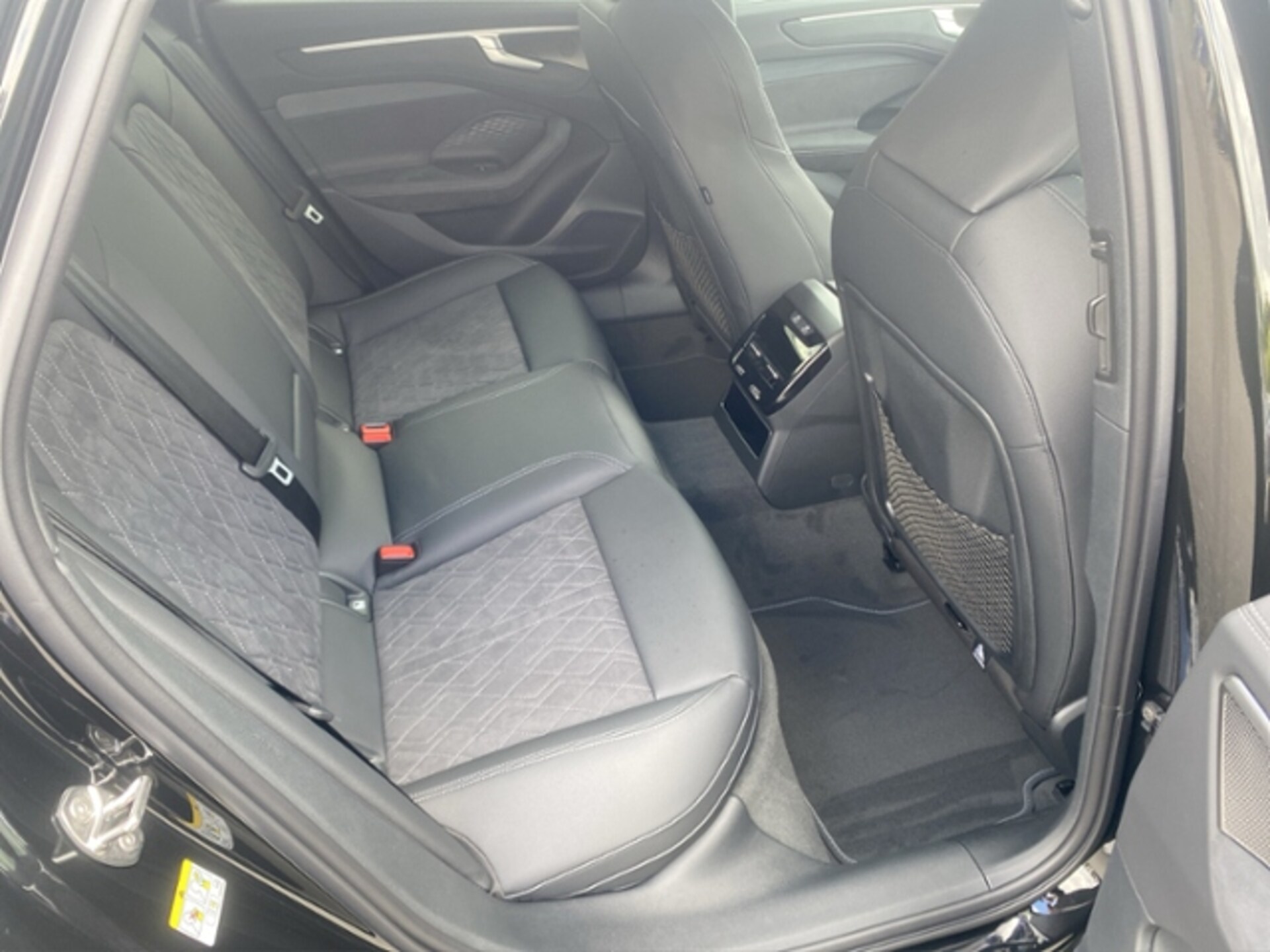 Audi A6 Avant edition one