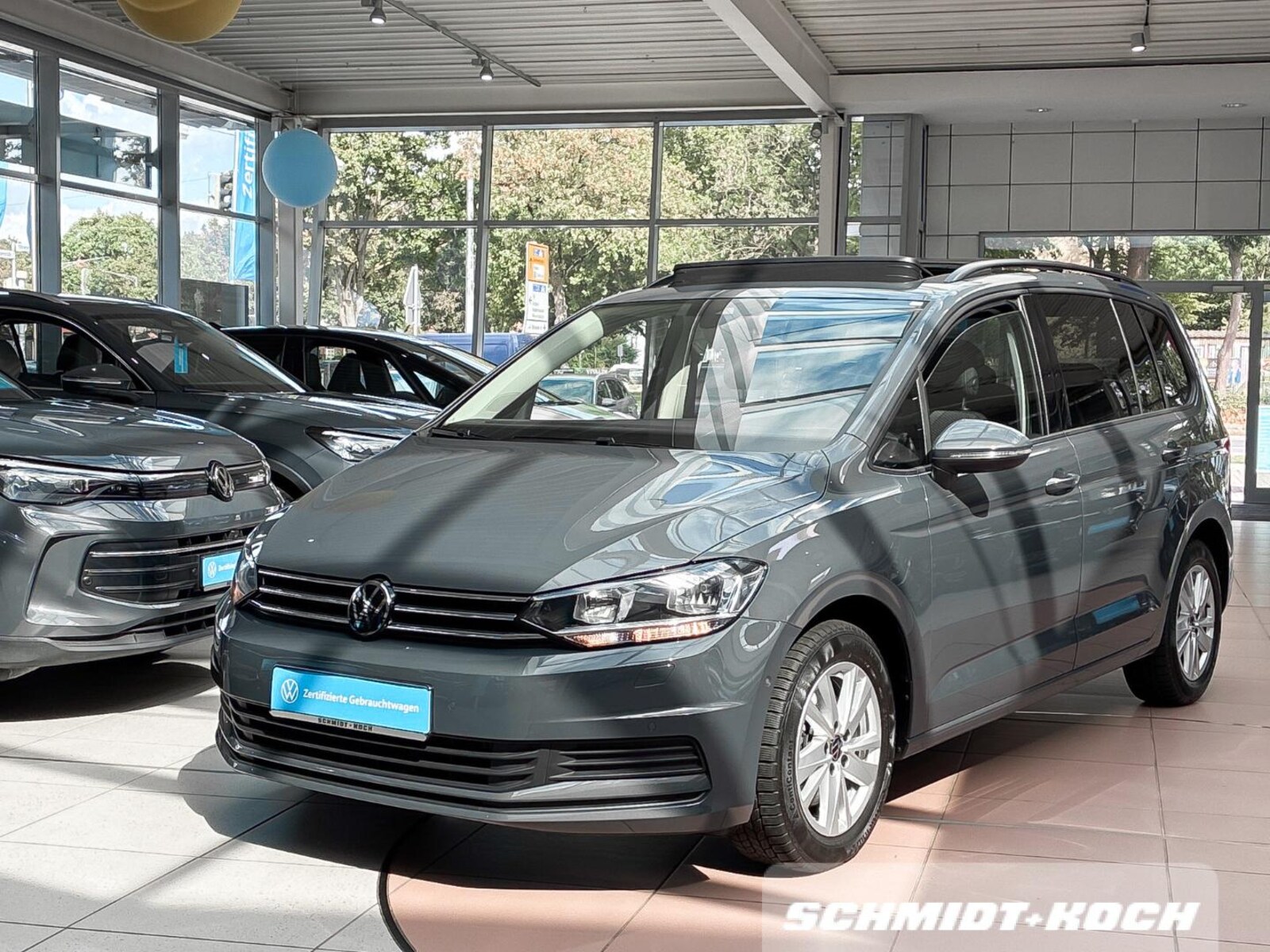 Volkswagen Touran – Bild 2
