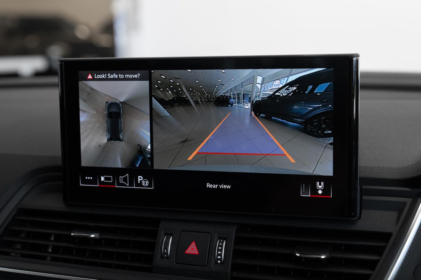Image about Audi Q5 TFSI e S line 55 TFSI e quattro S tronic