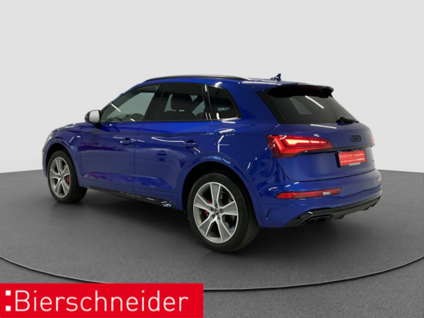 Bild über Audi Q5 TFSI e S line business 55 TFSI e quattro S tronic - für weitere Informationen kontaktieren Sie den Audi Partner