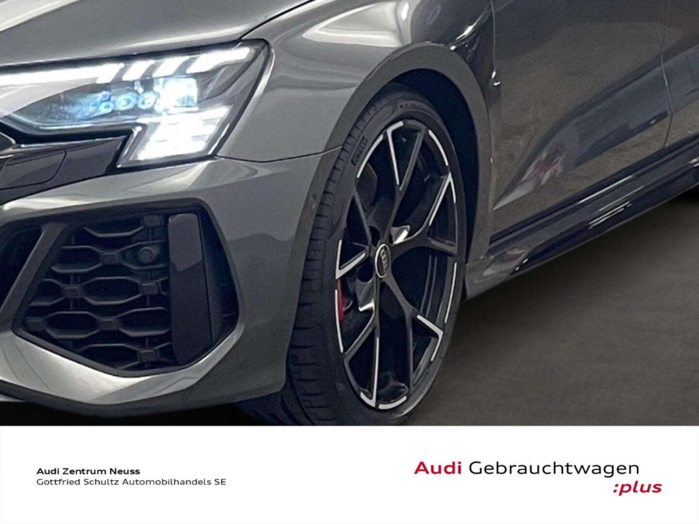 Bild über Audi RS 3 Sportback TFSI quattro S tronic - für weitere Informationen kontaktieren Sie den Audi Partner
