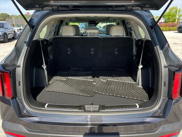 2025 Kia Sorento S - Photo 18
