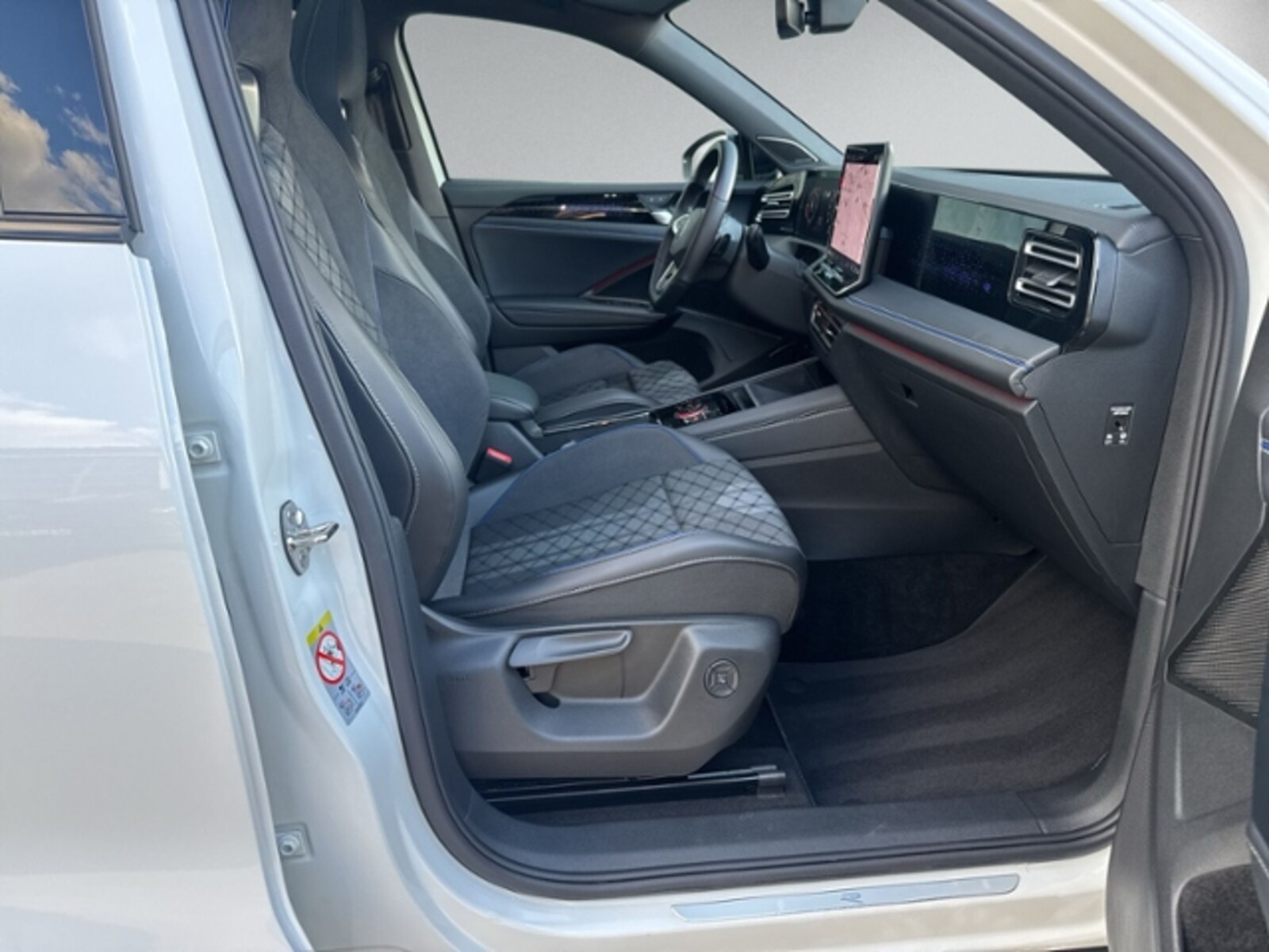 Volkswagen Tiguan – Bild 11