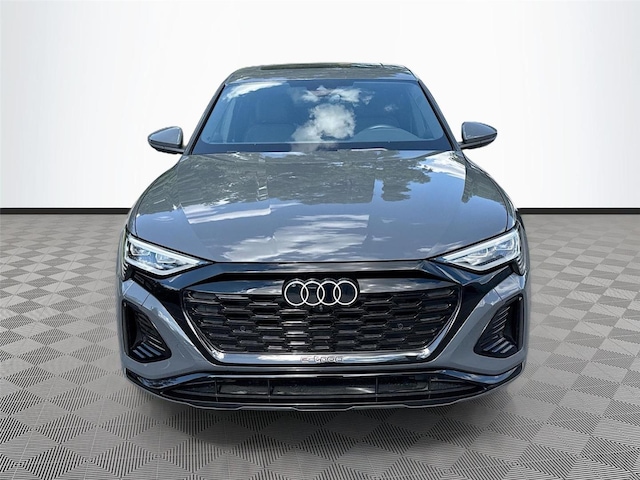 2024 Audi Q8 Sportback e-tron
