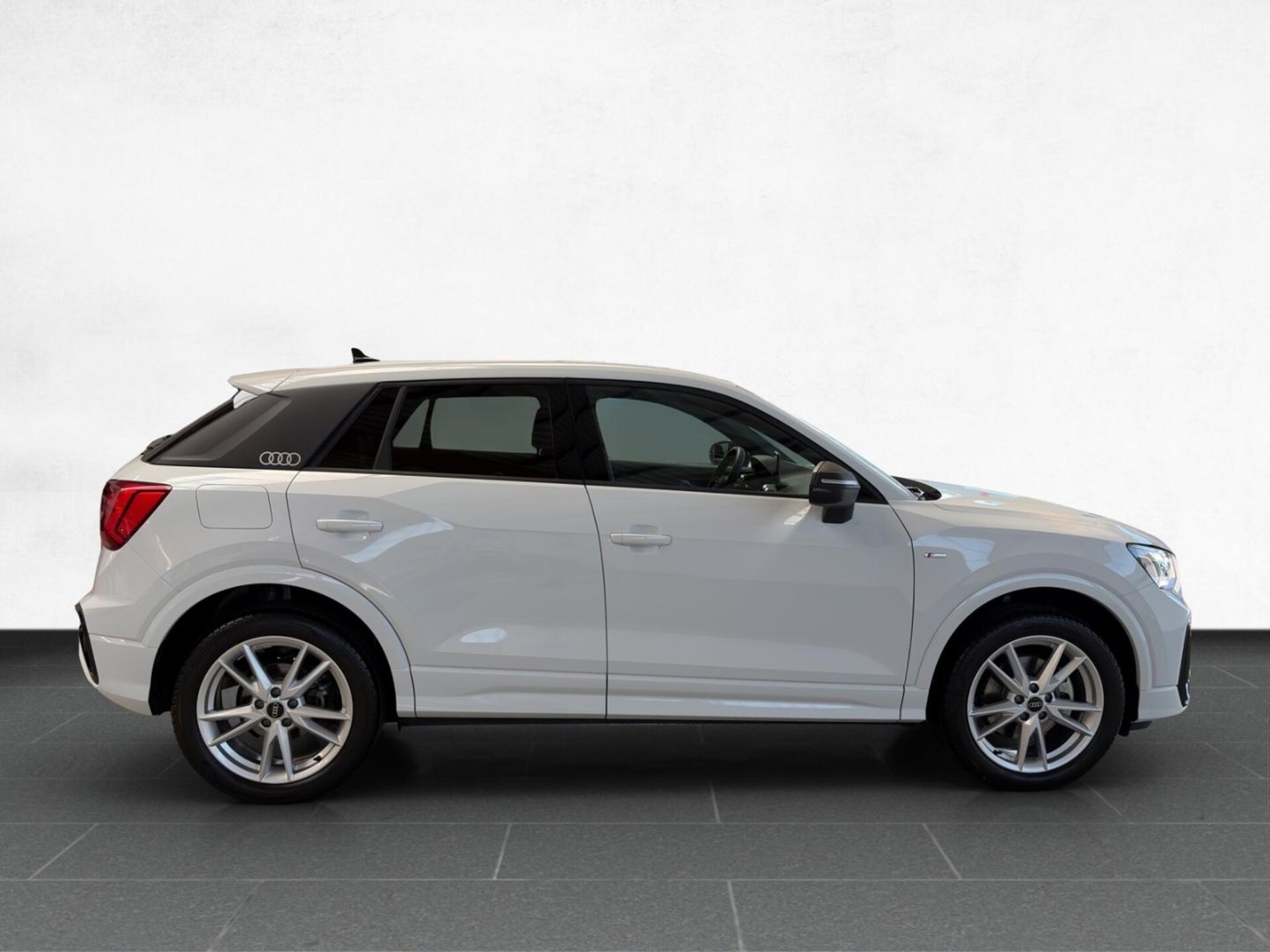 Audi Q2 S line