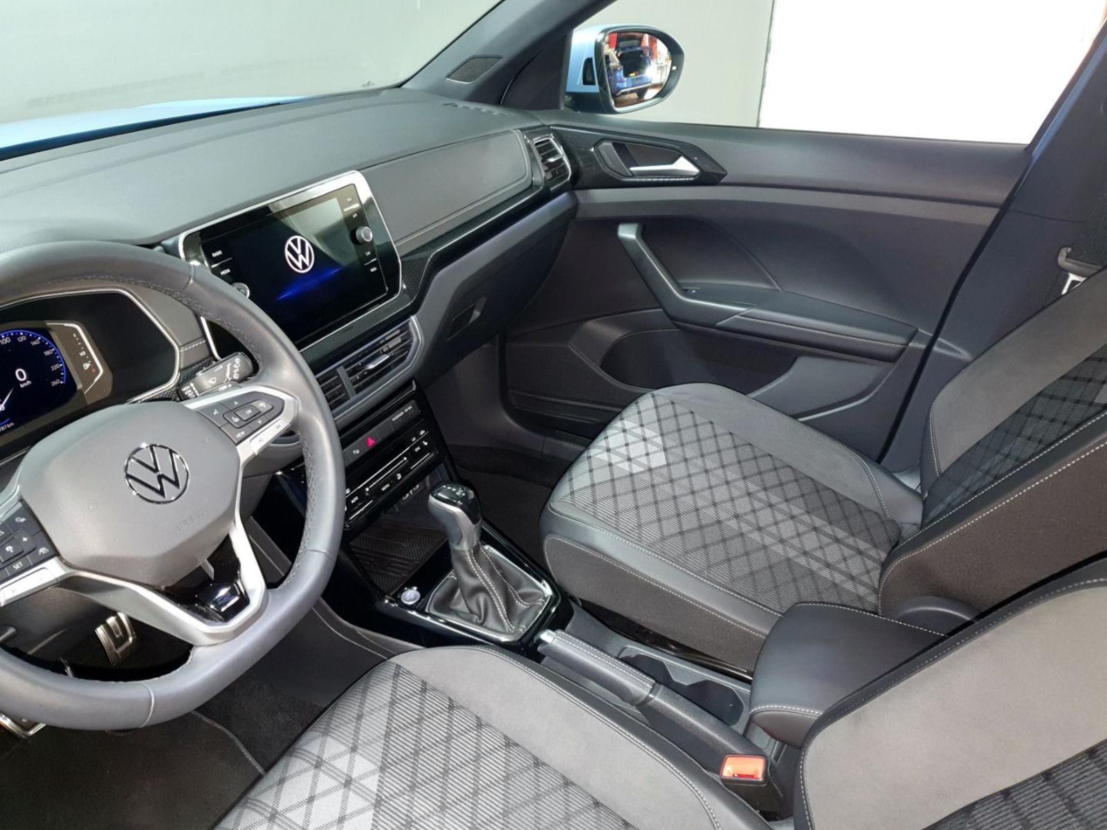 Volkswagen T-Cross – Bild 17