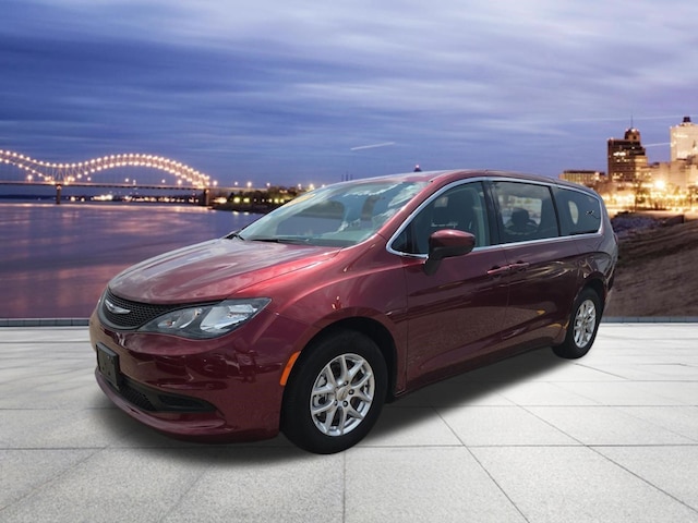 2023 Chrysler Voyager