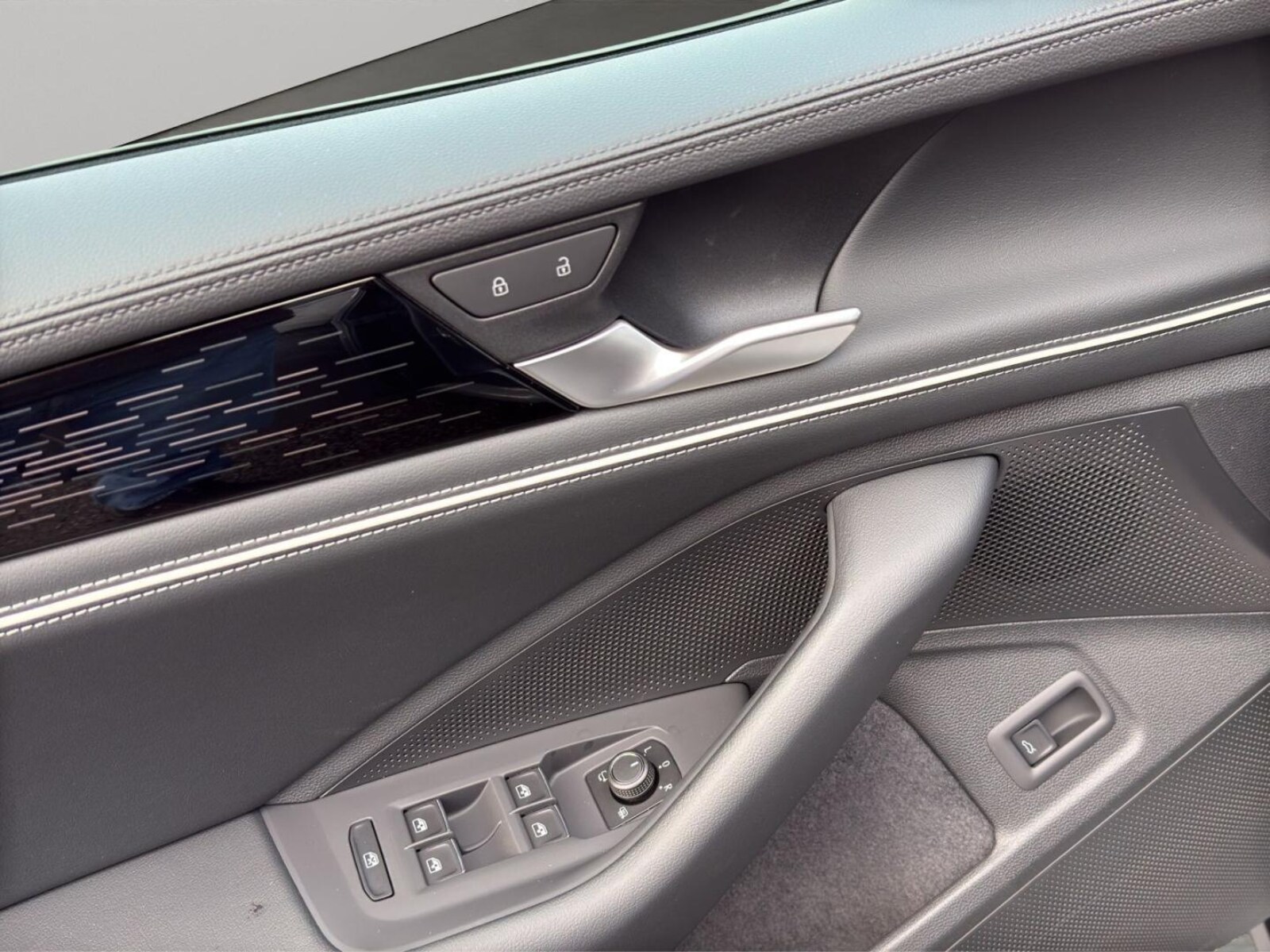 Volkswagen Passat – Bild 13