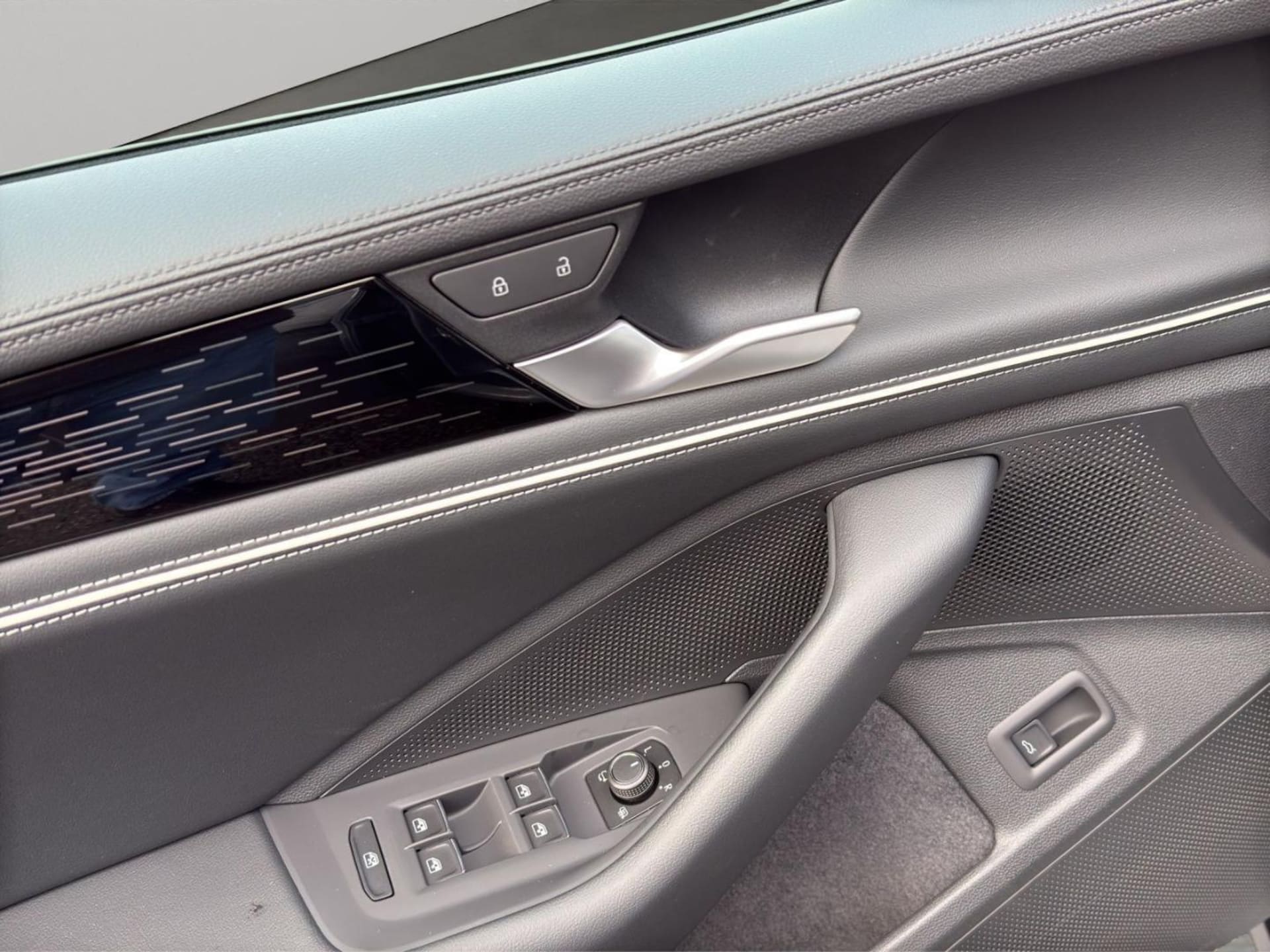 Volkswagen Passat Elegance