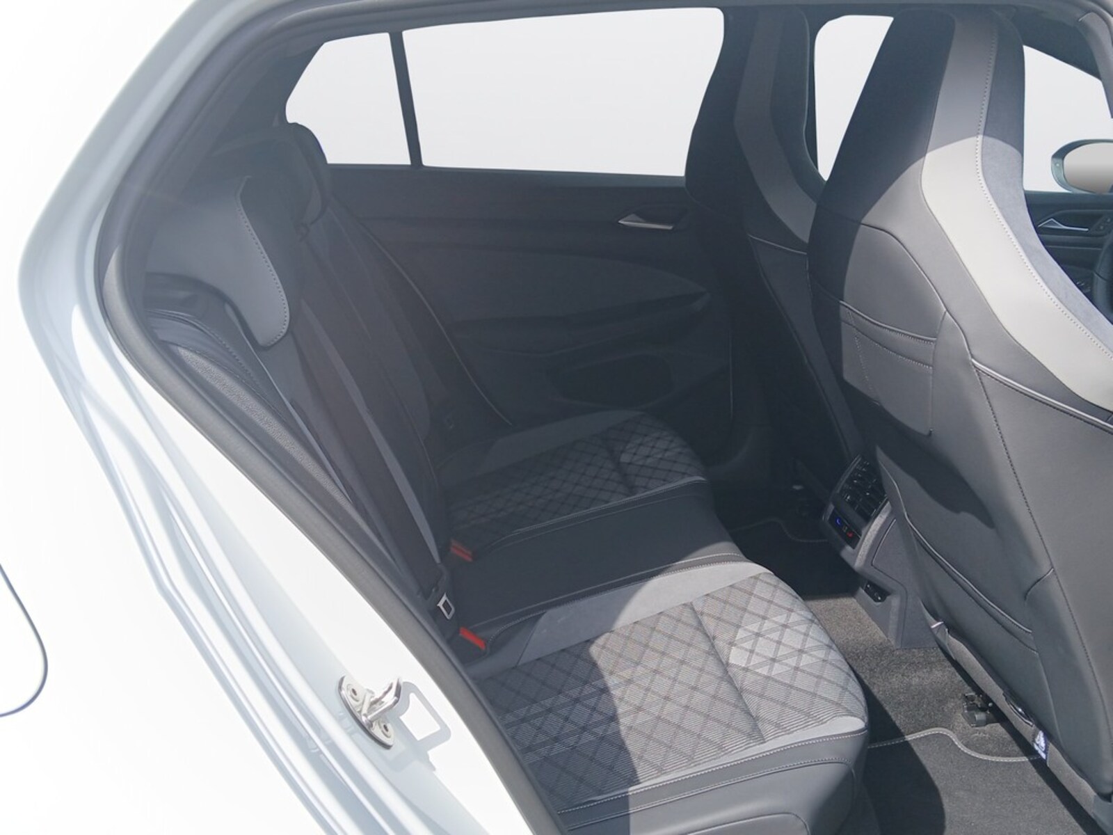 Volkswagen Golf – Bild 17
