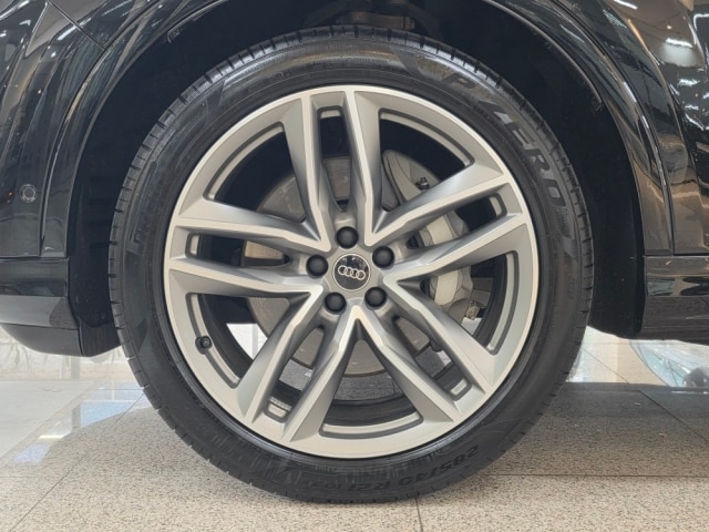 Audi Q7 55 TFSI quattro Premium 250 340 kW hp tiptronic 6