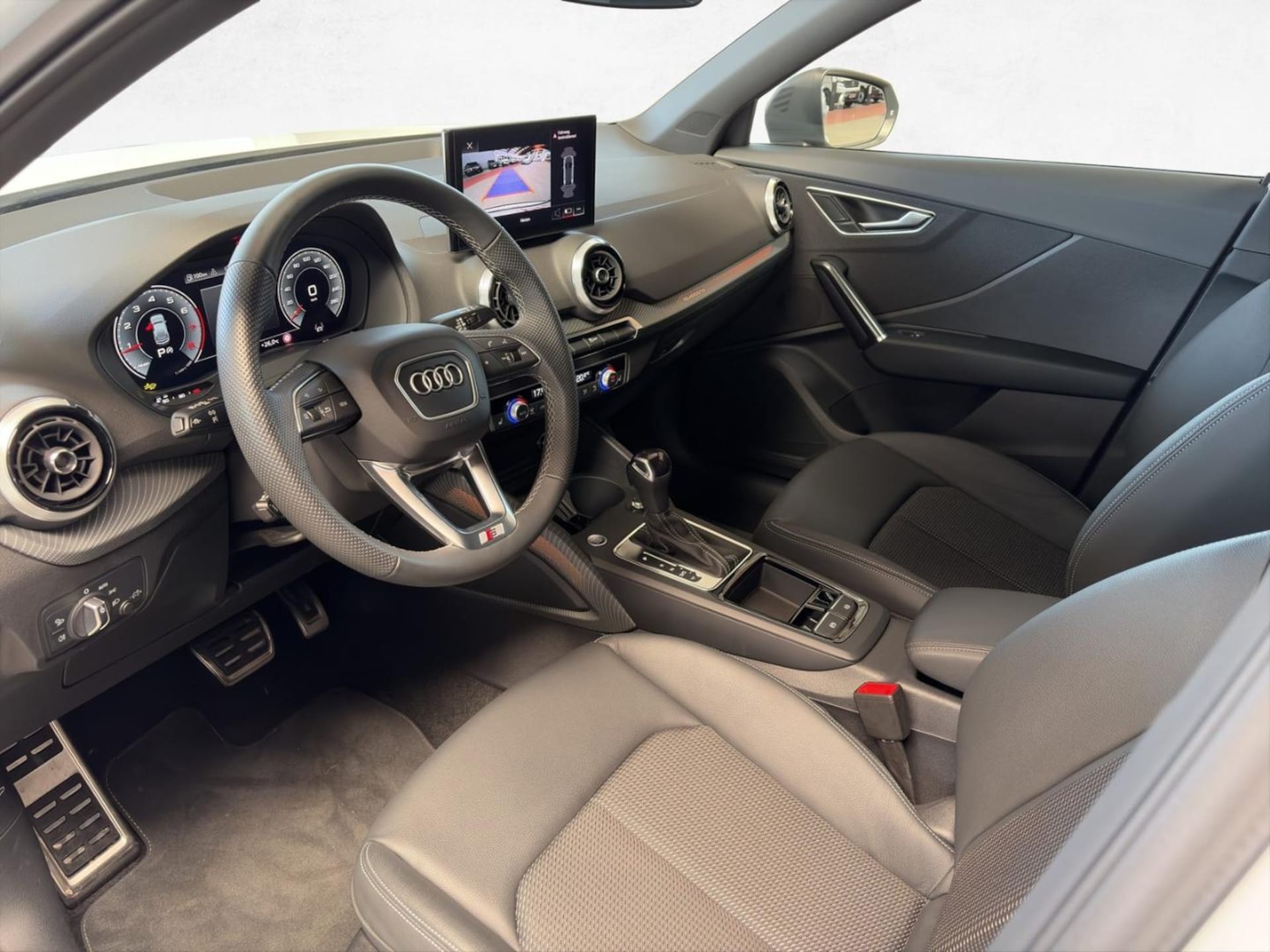 Audi Q2 S line