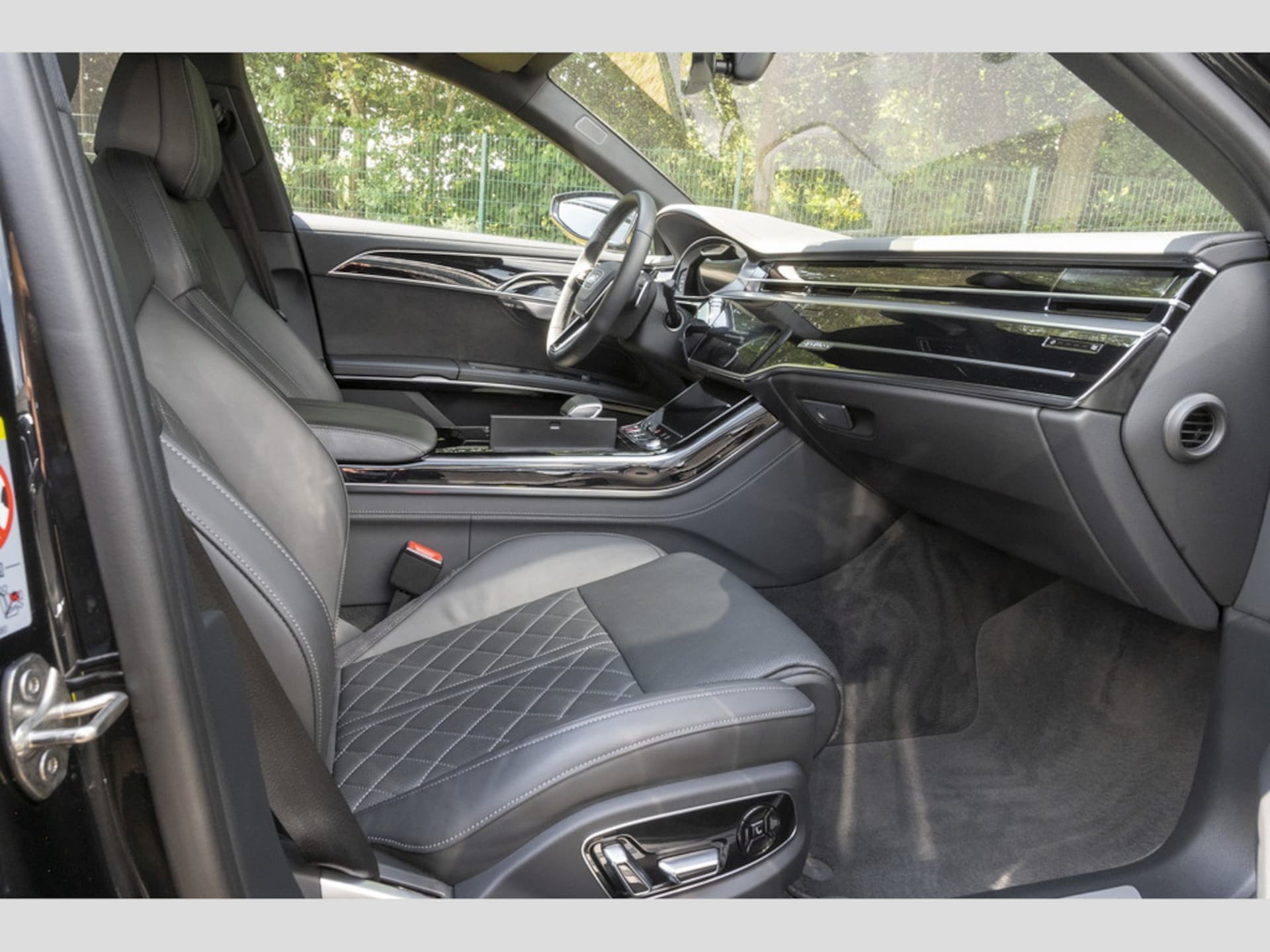 Audi S8
