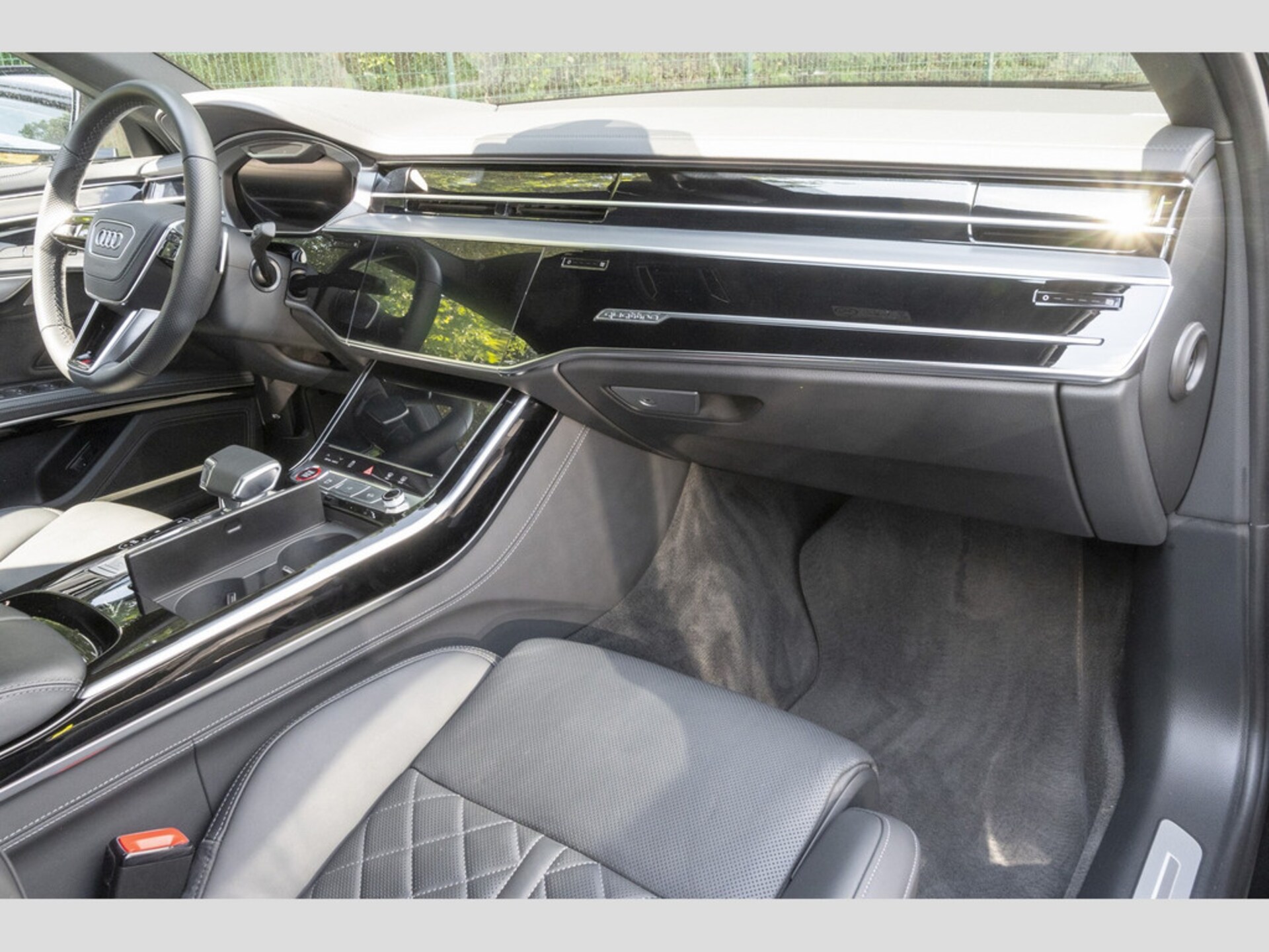 Audi S8