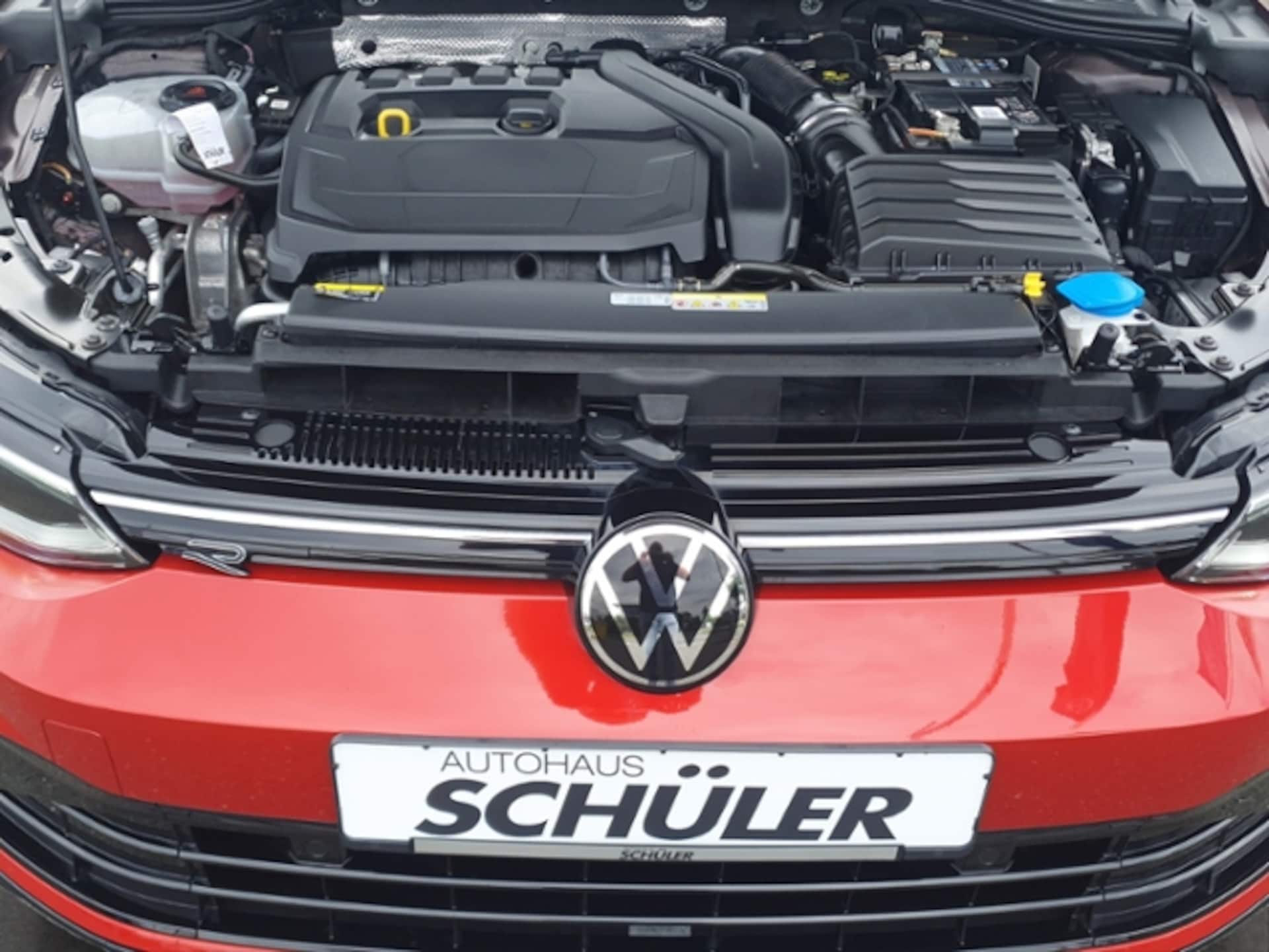 Volkswagen Golf Variant R-Line