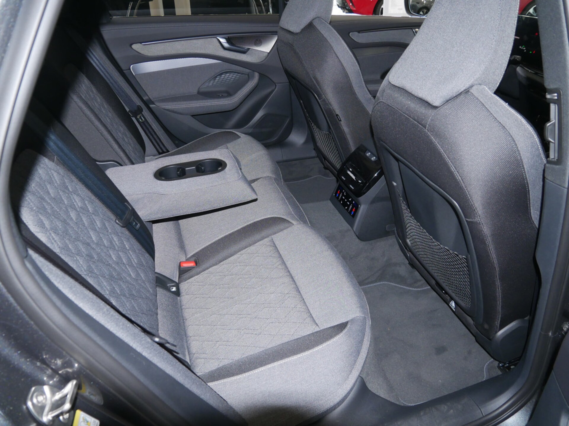 Audi A6 Avant edition one