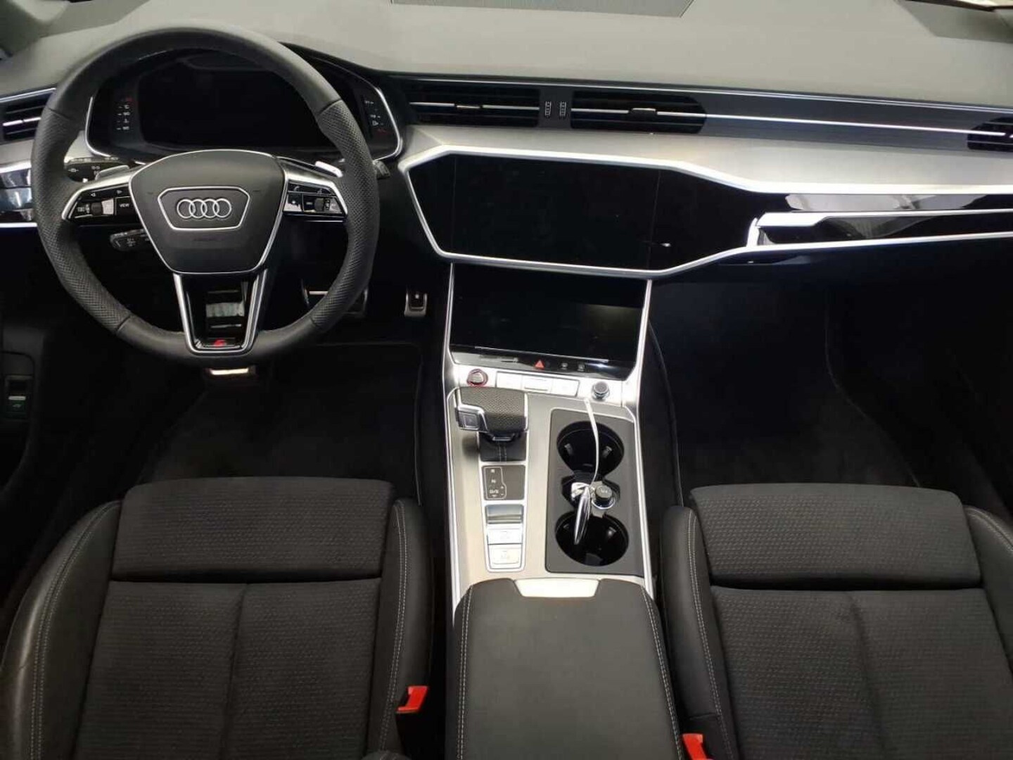 Bild über Audi S6 Avant TDI quattro tiptronic - für weitere Informationen kontaktieren Sie den Audi Partner