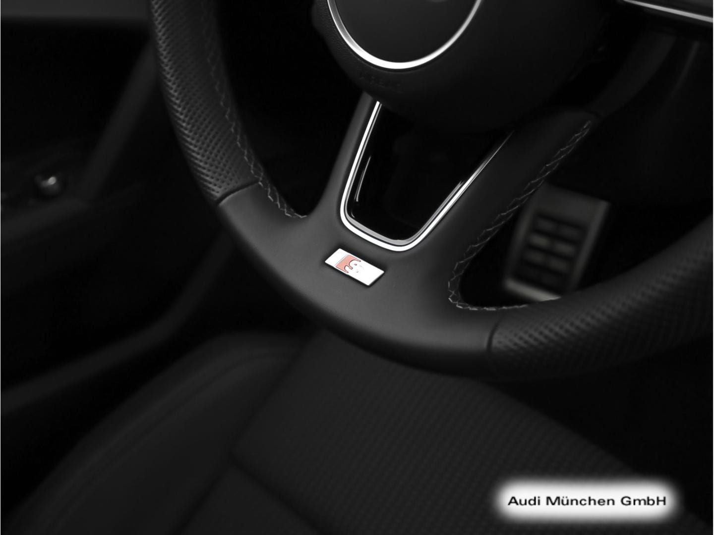 Bild über Audi S3 Sportback TFSI quattro S tronic - für weitere Informationen kontaktieren Sie den Audi Partner