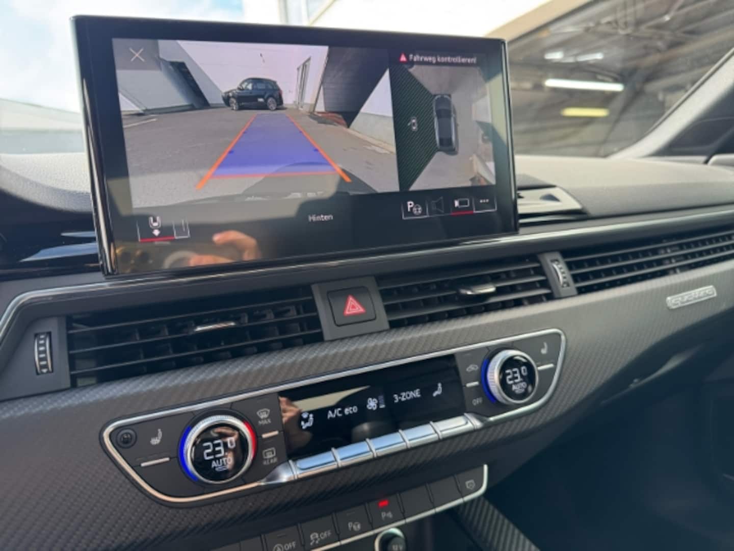 Bild über Audi RS 5 Coupé TFSI quattro tiptronic - für weitere Informationen kontaktieren Sie den Audi Partner