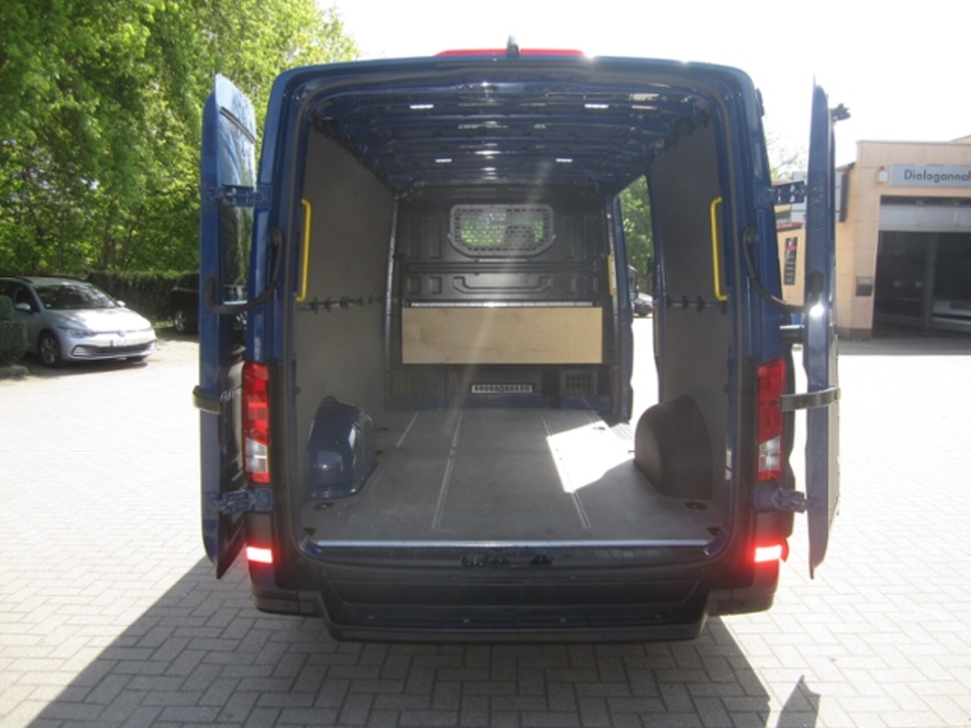 Volkswagen Crafter Kasten mittlerer Radstand
