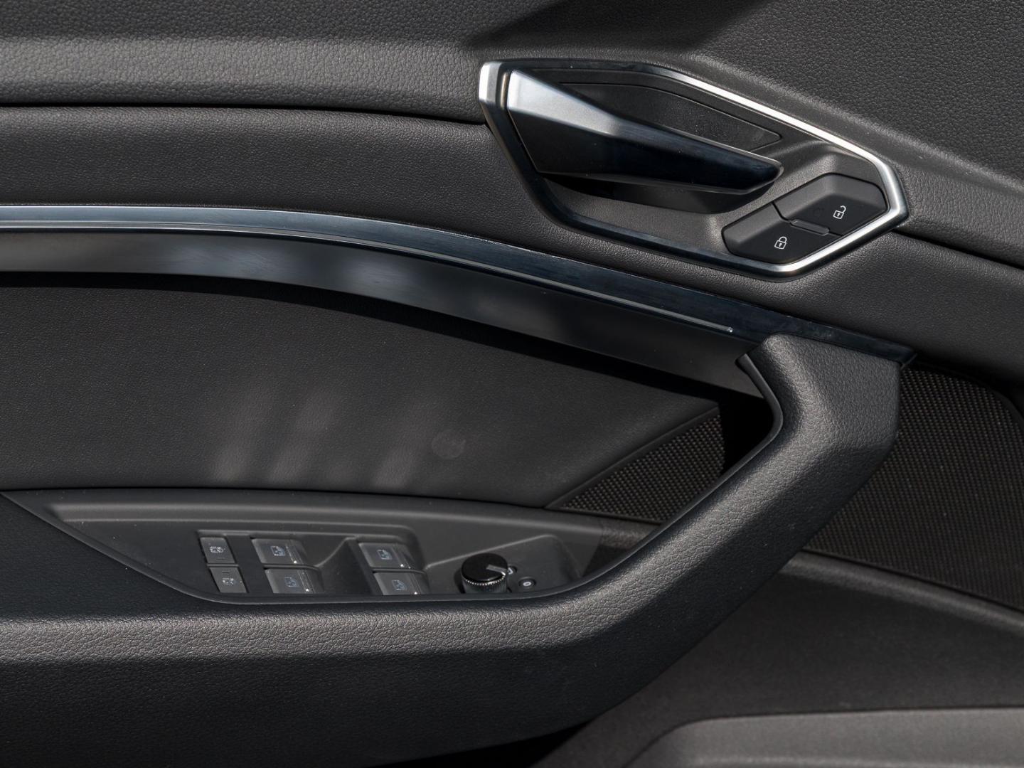 Image about Audi Q8 Sportback e-tron advanced 55 e-tron quattro