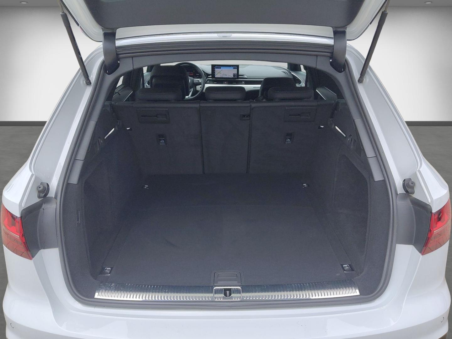 Image about Audi A4 Avant 40 TFSI quattro S tronic
