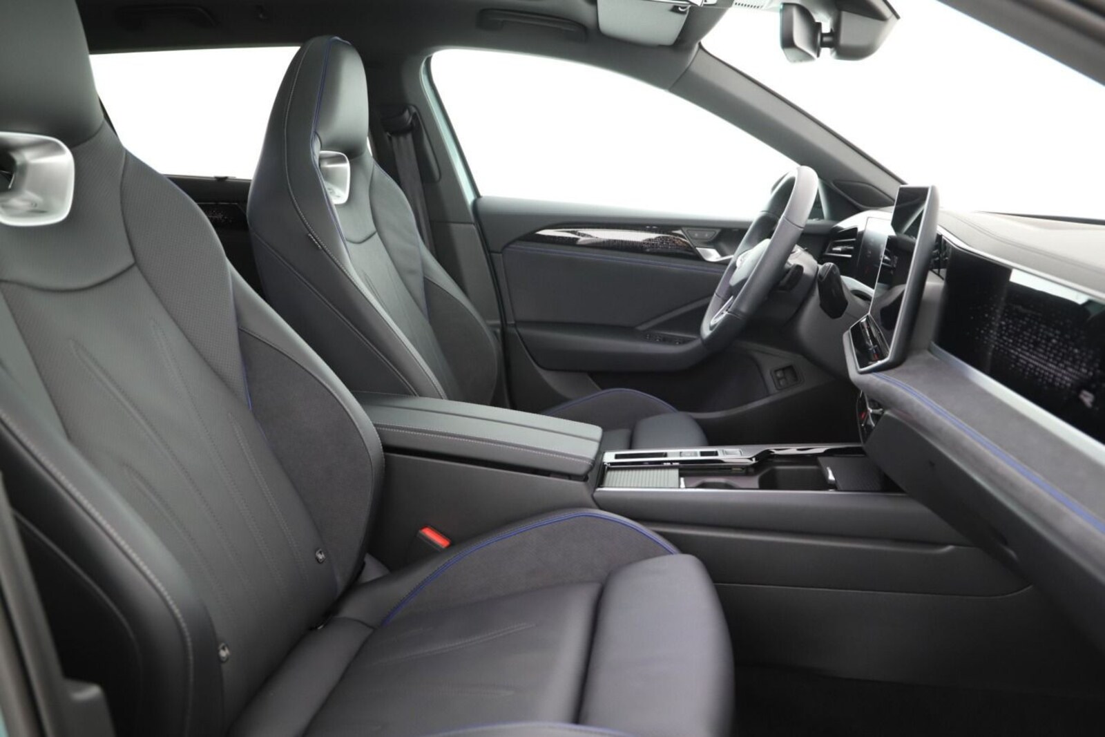 Volkswagen Passat – Bild 8