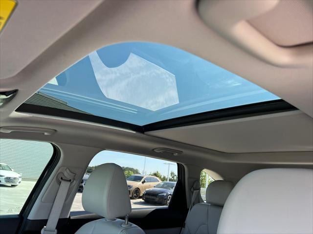 2025 Kia Sorento S - Photo 33