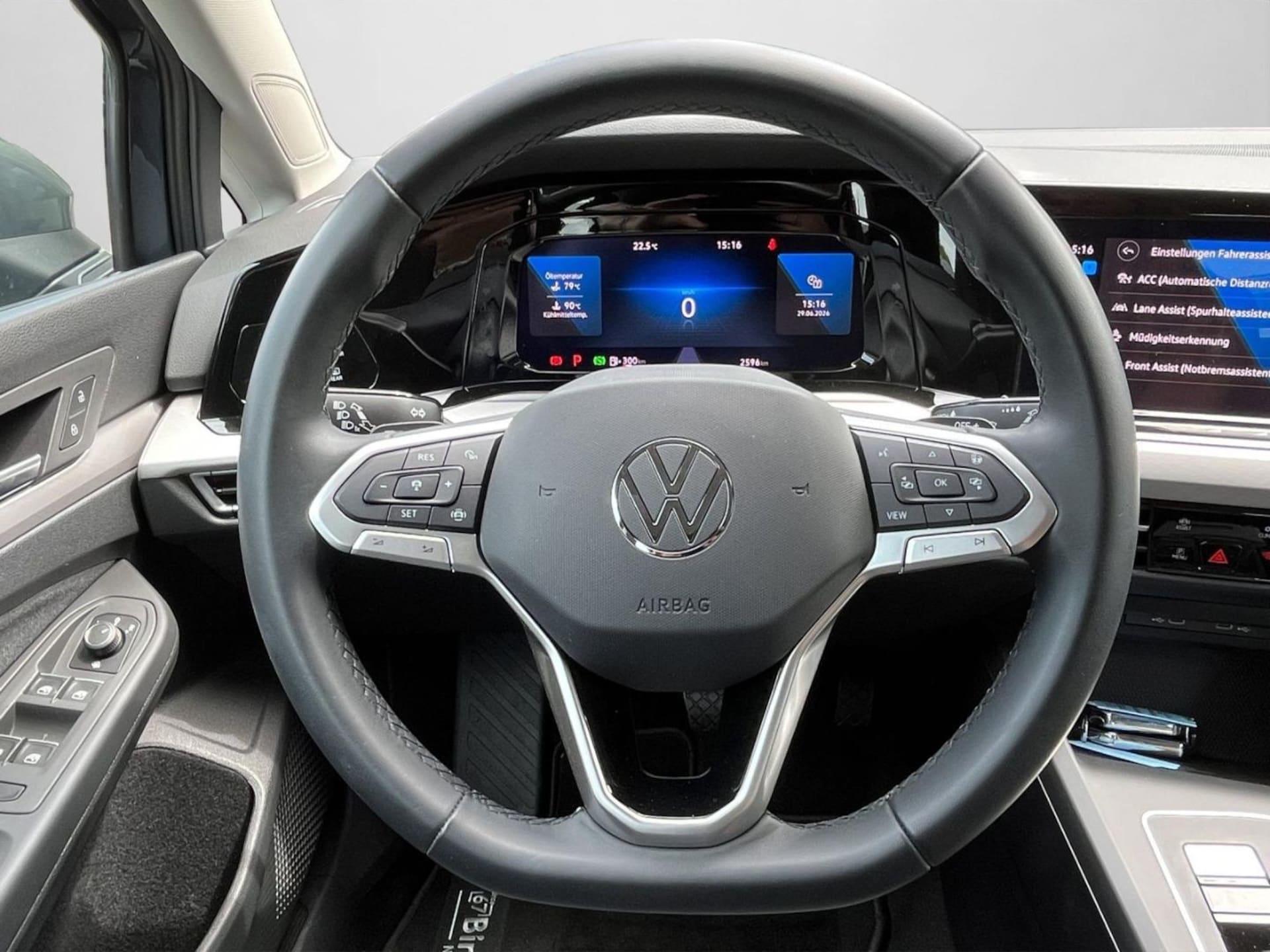 Volkswagen Golf Life