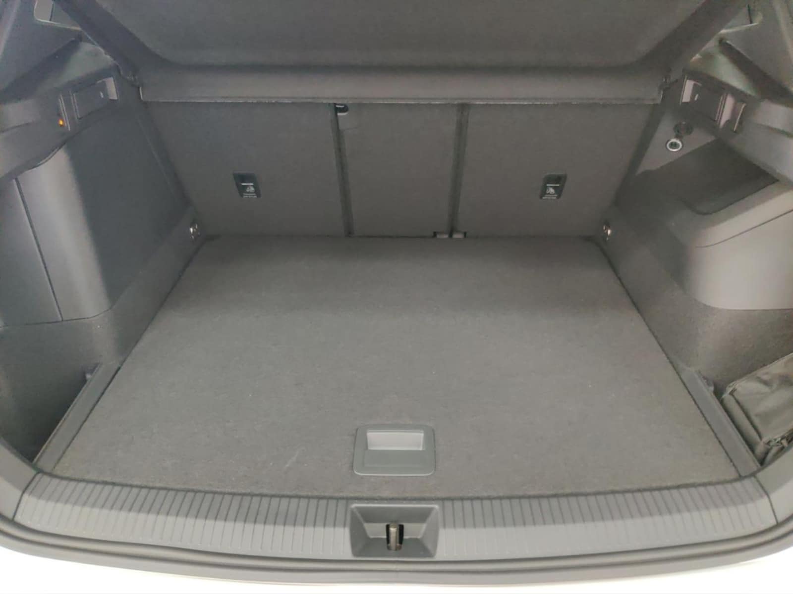 Volkswagen Tiguan – Bild 15
