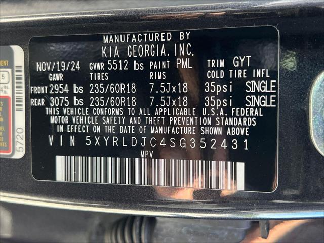 2025 Kia Sorento S - Photo 34