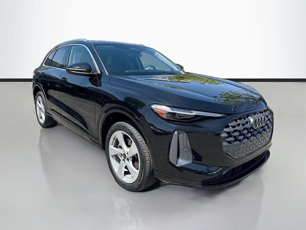 2025 Audi Q5 40 Premium Plus's photo