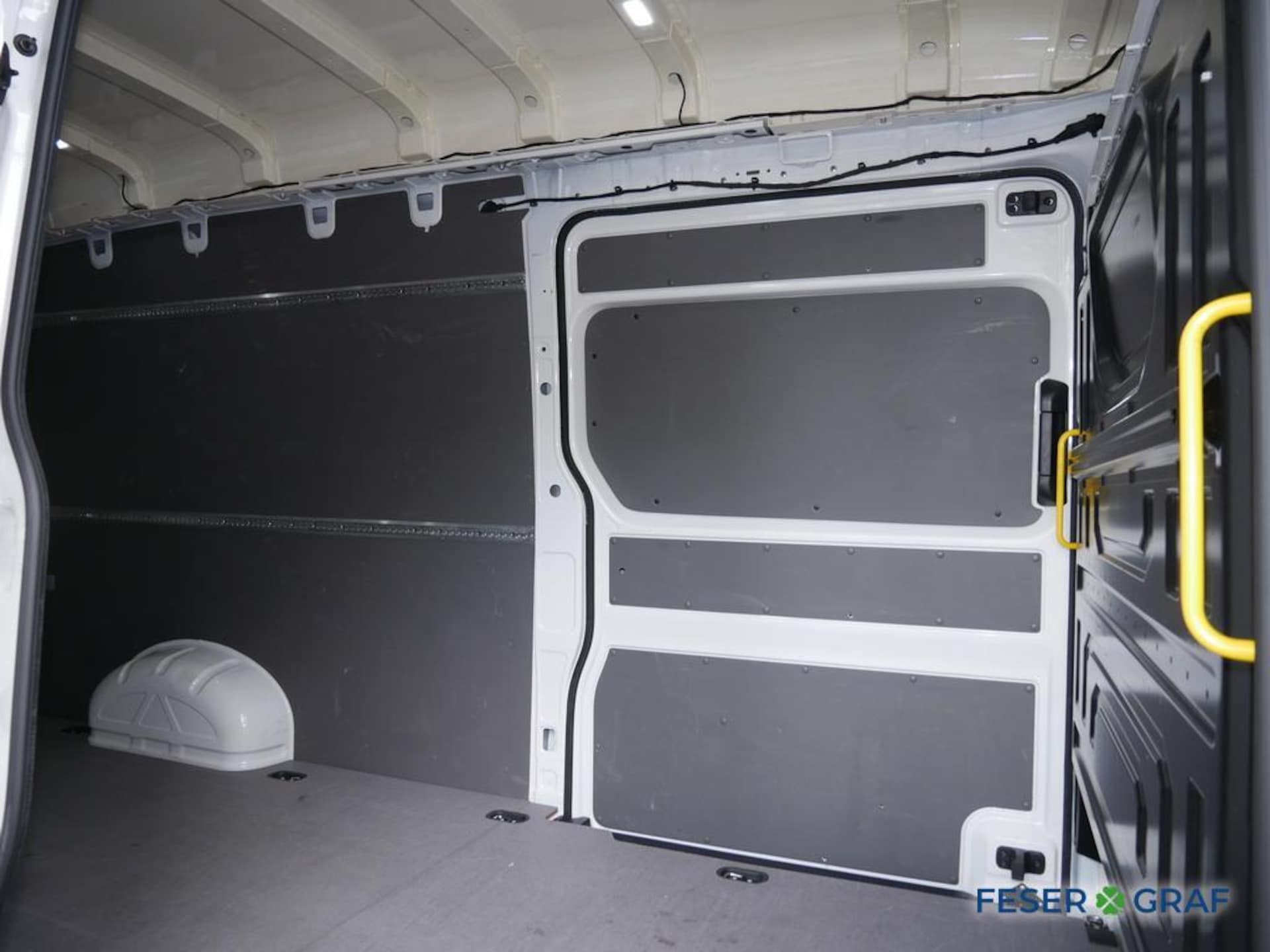 Volkswagen Crafter Kasten langer Radstand