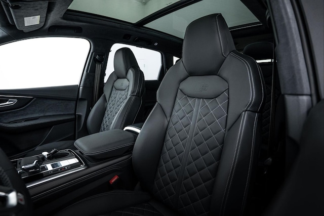 2026 Audi SQ7 Prestige - Photo 17