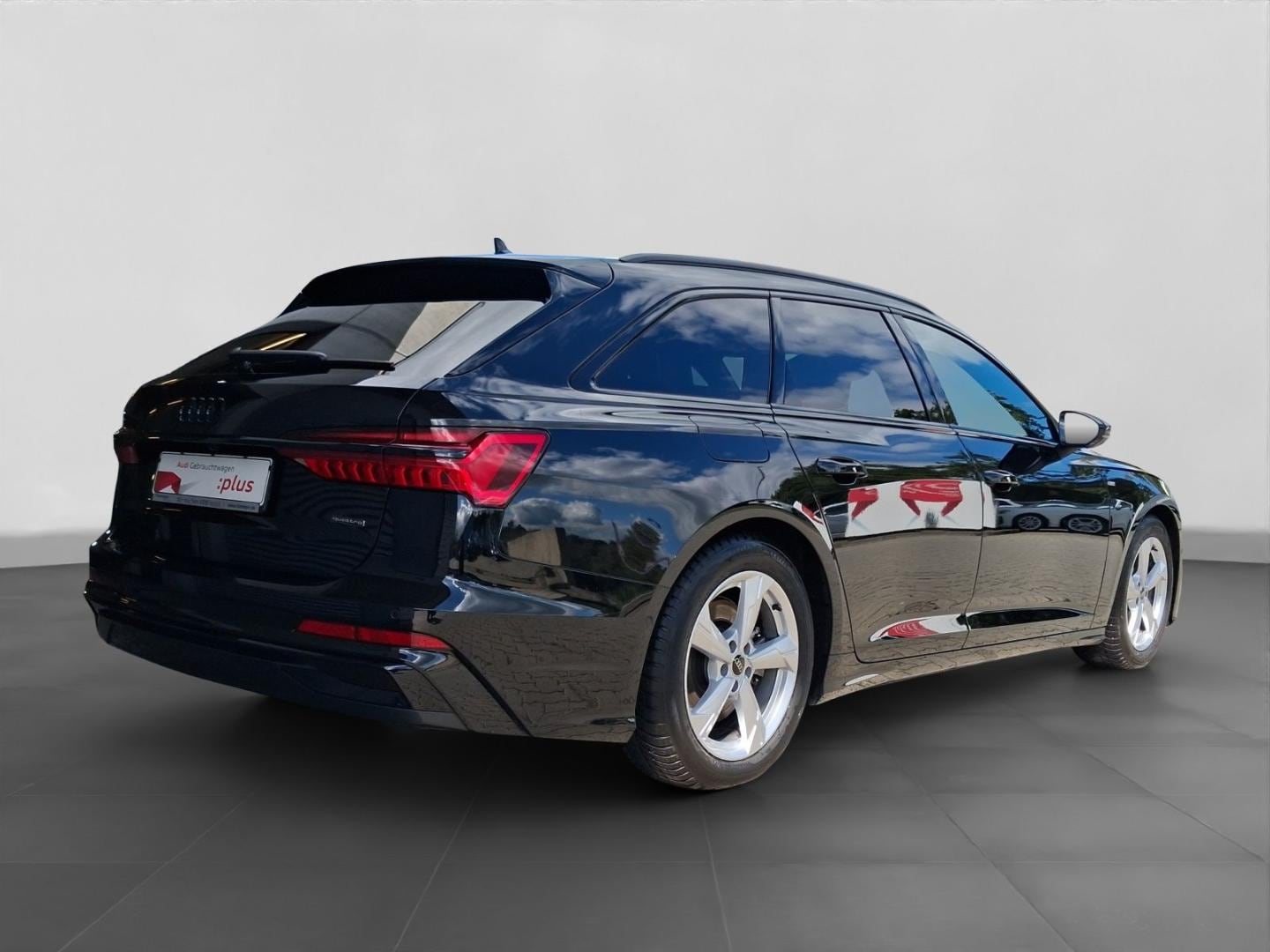 Bild über Audi A6 Avant TFSI e S line 50 TFSI e quattro S tronic - für weitere Informationen kontaktieren Sie den Audi Partner