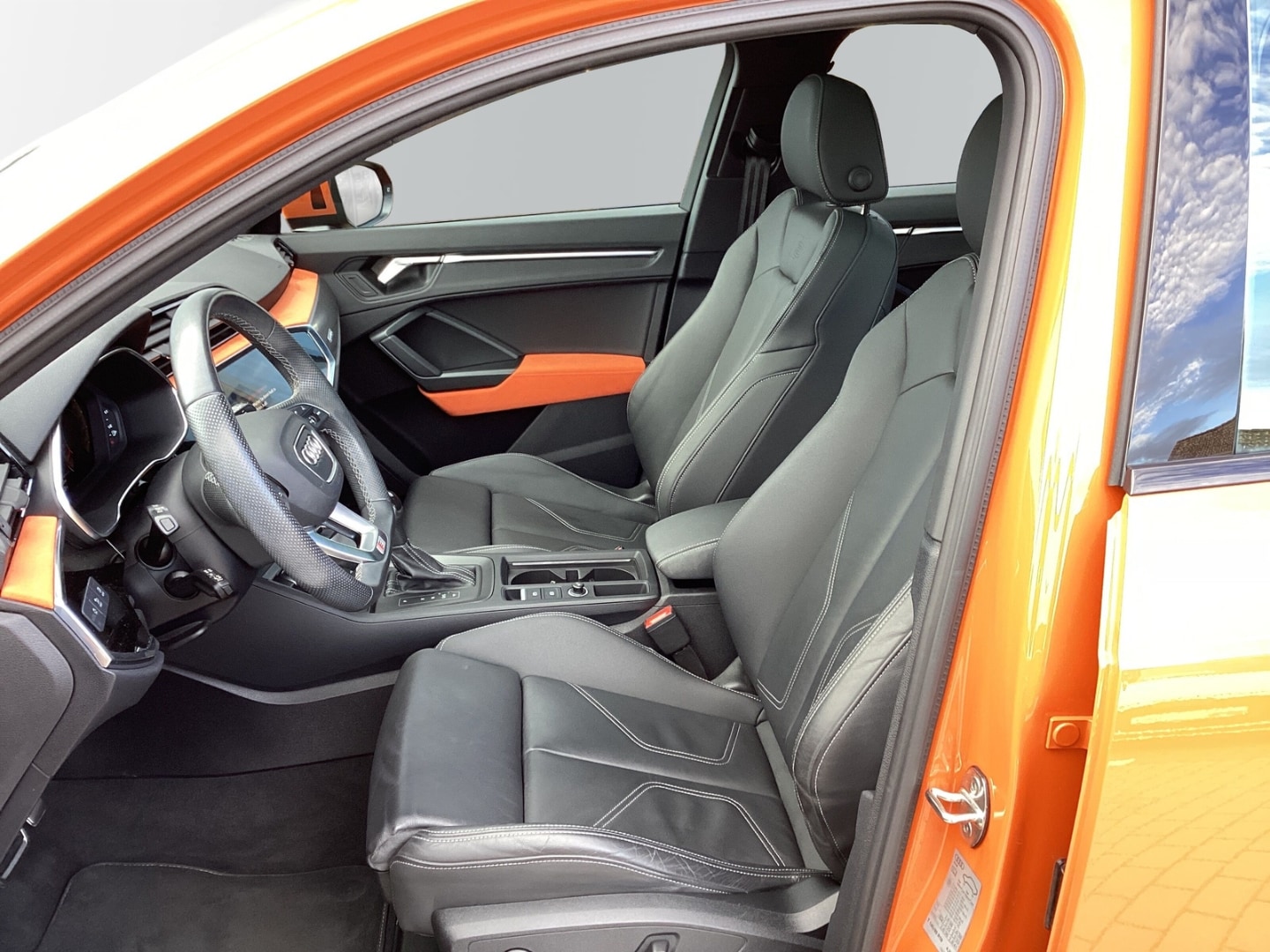 Bild über Audi Q3 advanced 45 TFSI quattro S tronic - für weitere Informationen kontaktieren Sie den Audi Partner
