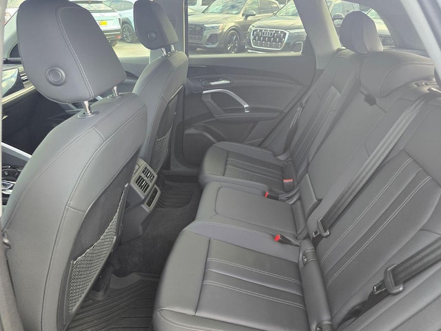 2025 Audi Q5 Premium - Photo 14