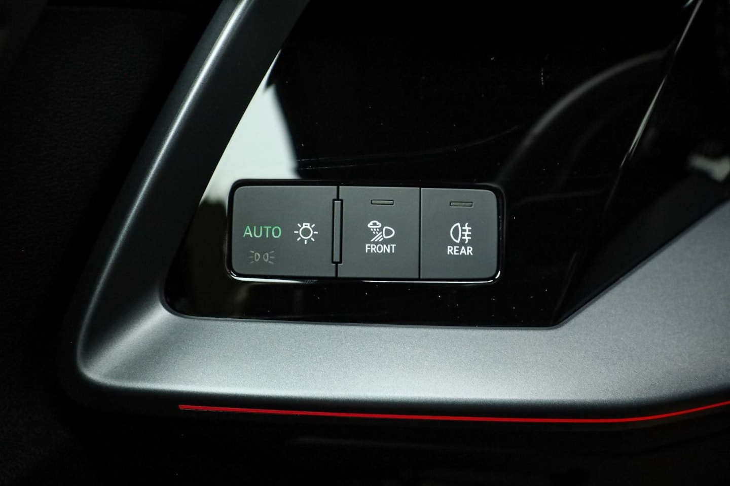 Bild über Audi S3 Sportback TFSI quattro S tronic - für weitere Informationen kontaktieren Sie den Audi Partner