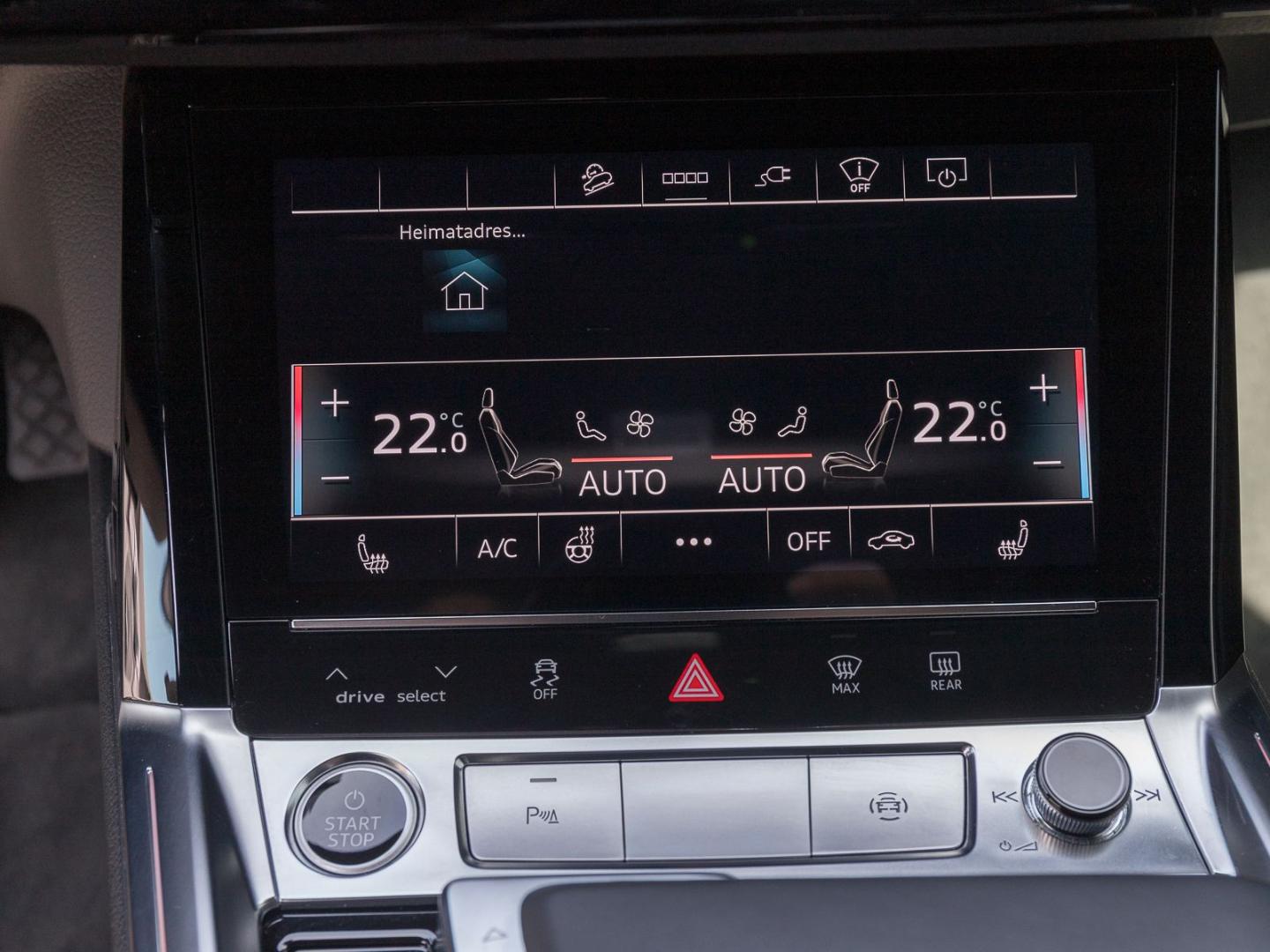 Image about Audi Q8 Sportback e-tron advanced 55 e-tron quattro