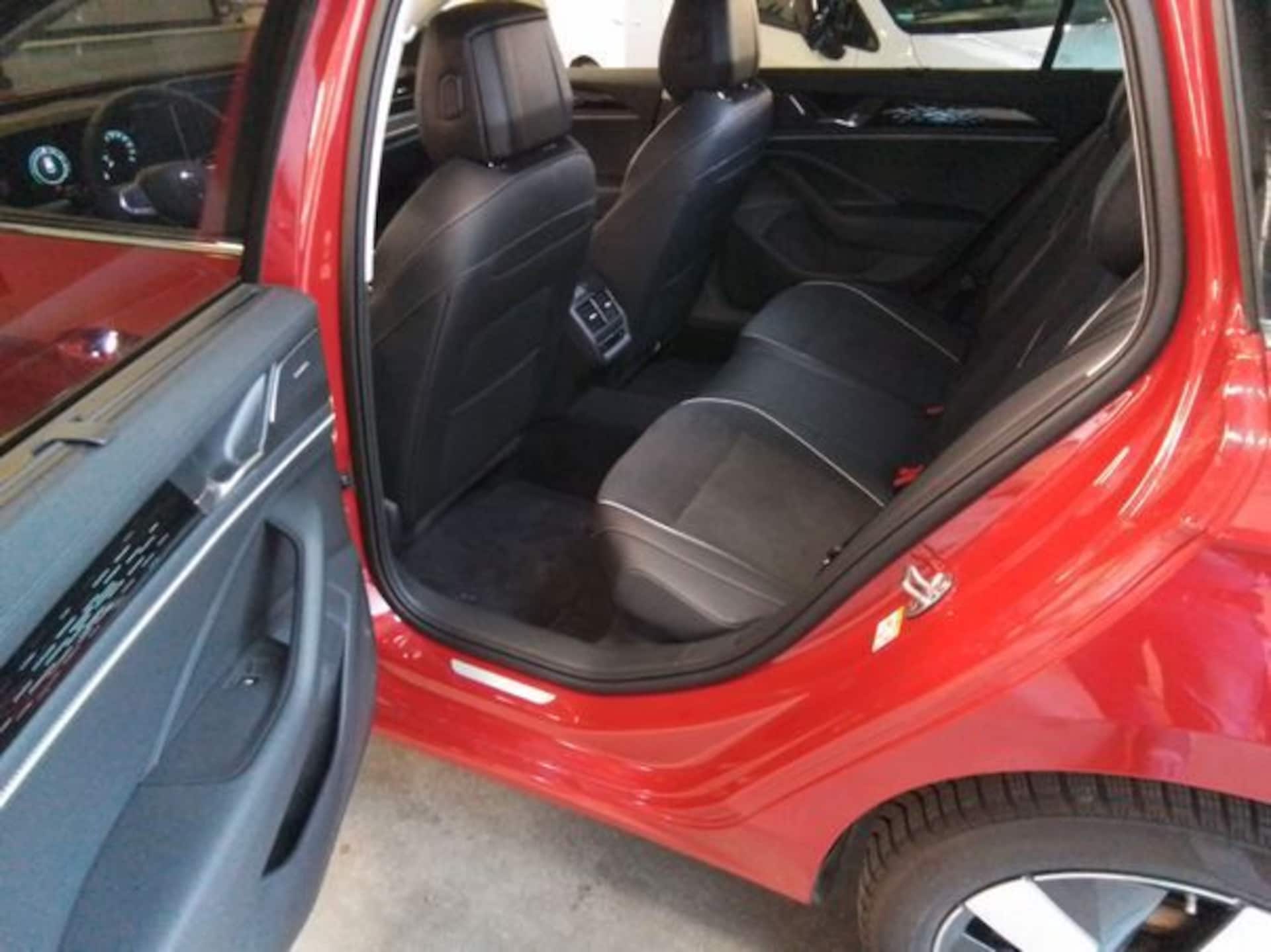 Volkswagen Passat Elegance