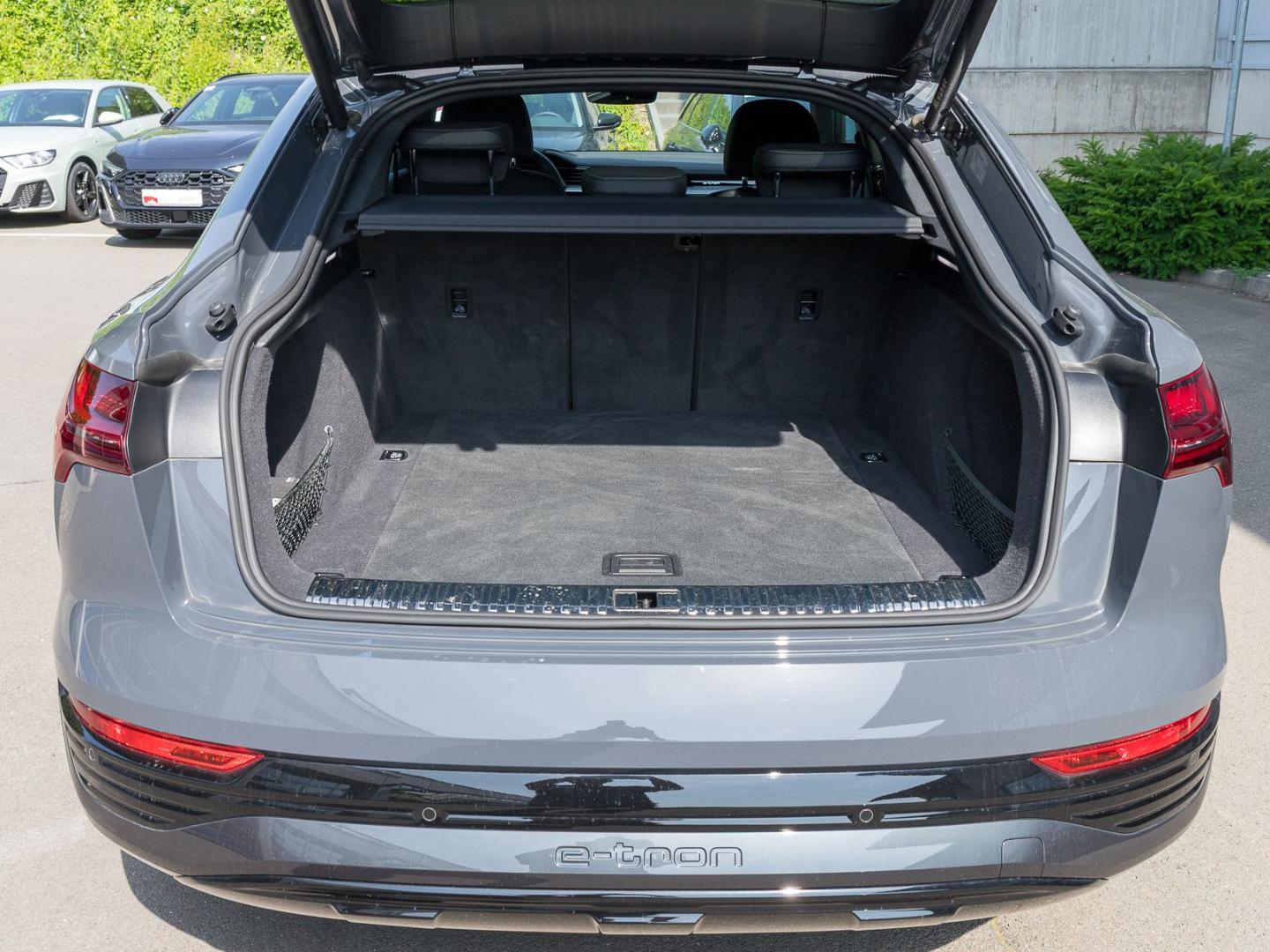 Image about Audi Q8 Sportback e-tron advanced 55 e-tron quattro