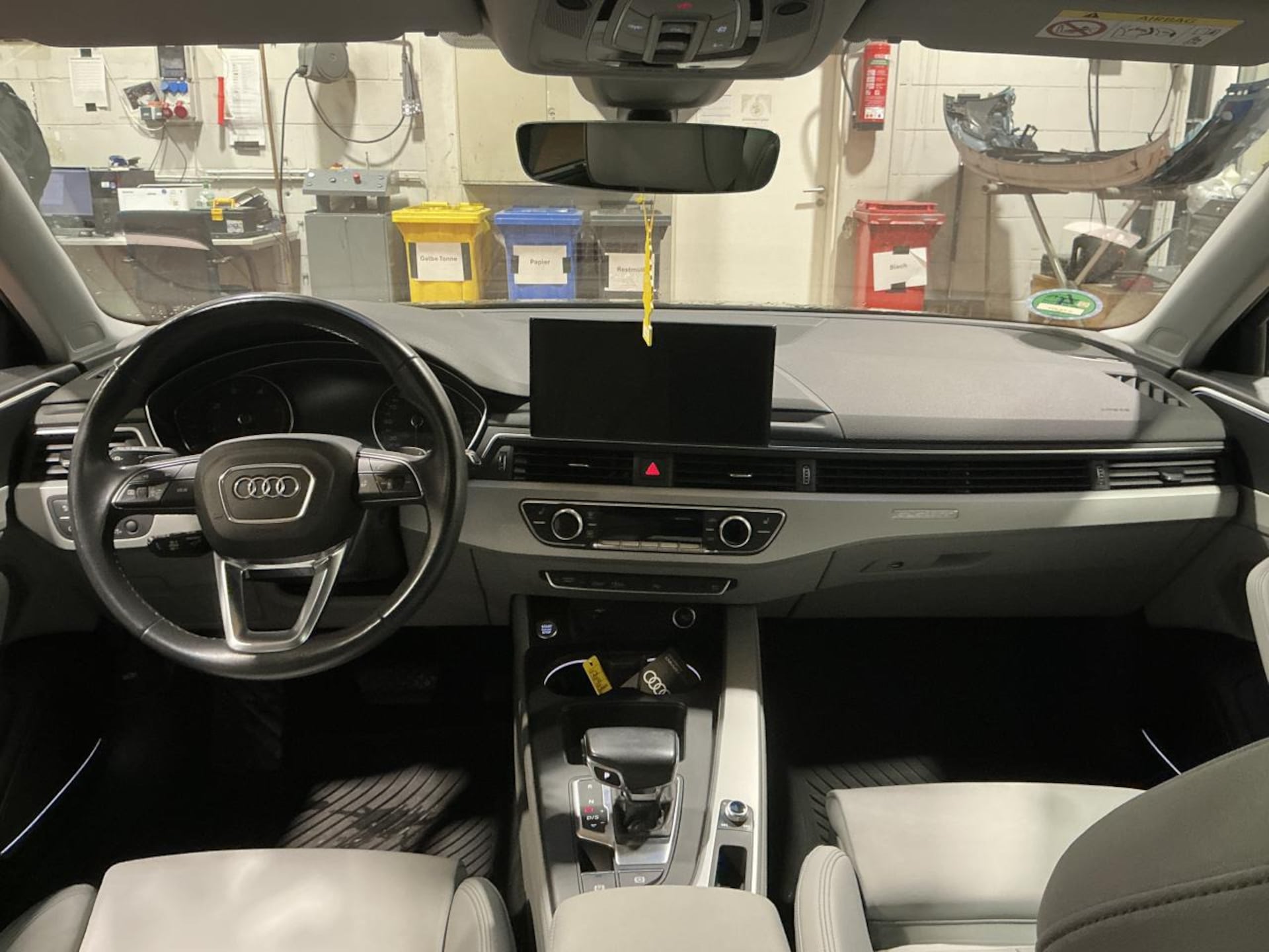 Audi A4 Avant S line