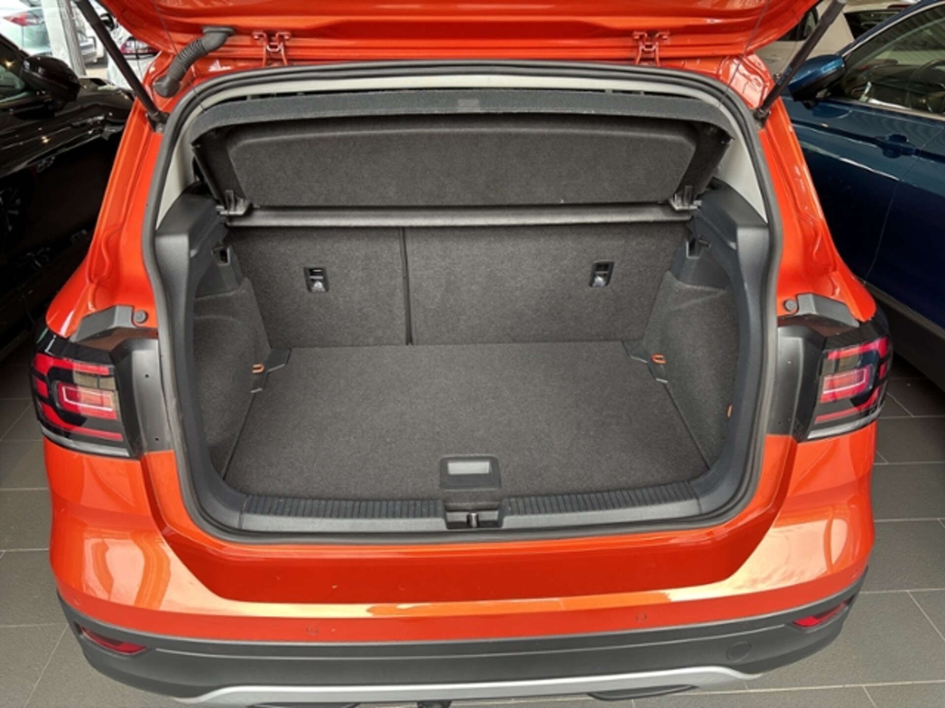 Volkswagen T-Cross United