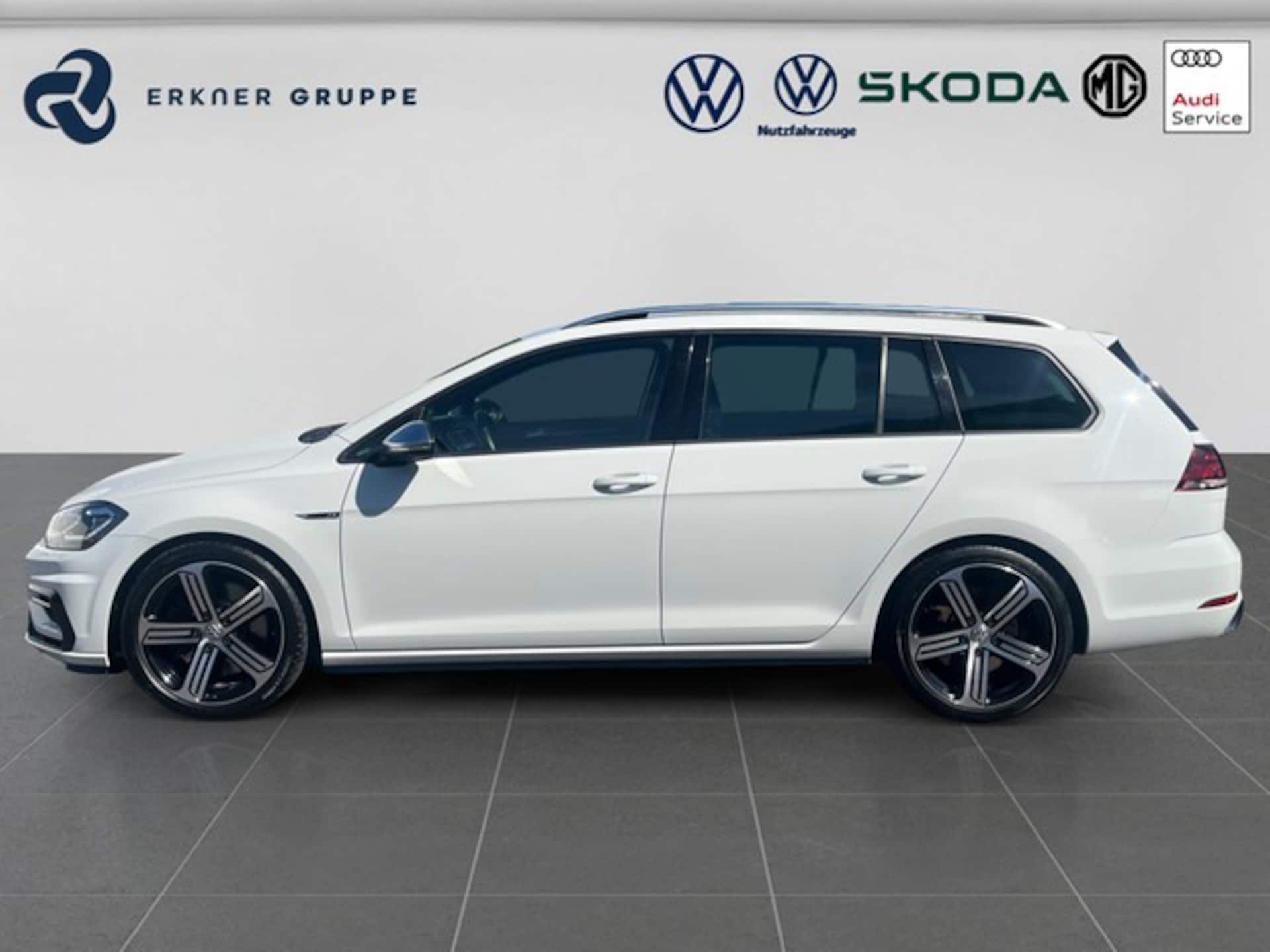 Volkswagen Golf Variant R