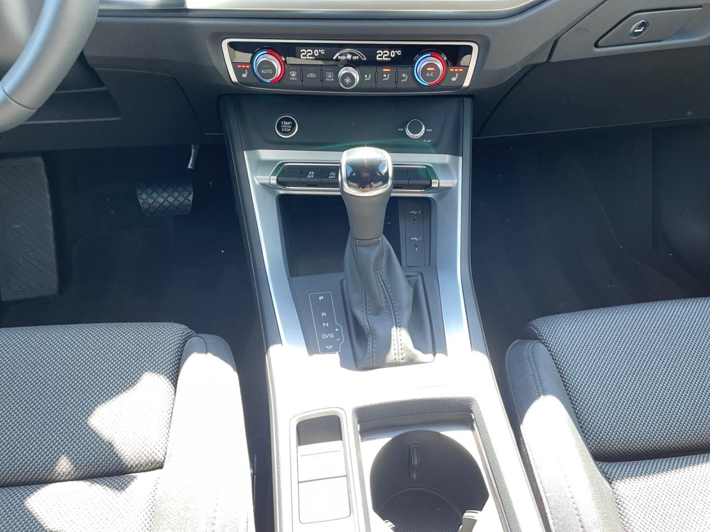 Bild über Audi Q3 TFSI 110 kW S tronic - für weitere Informationen kontaktieren Sie den Audi Partner
