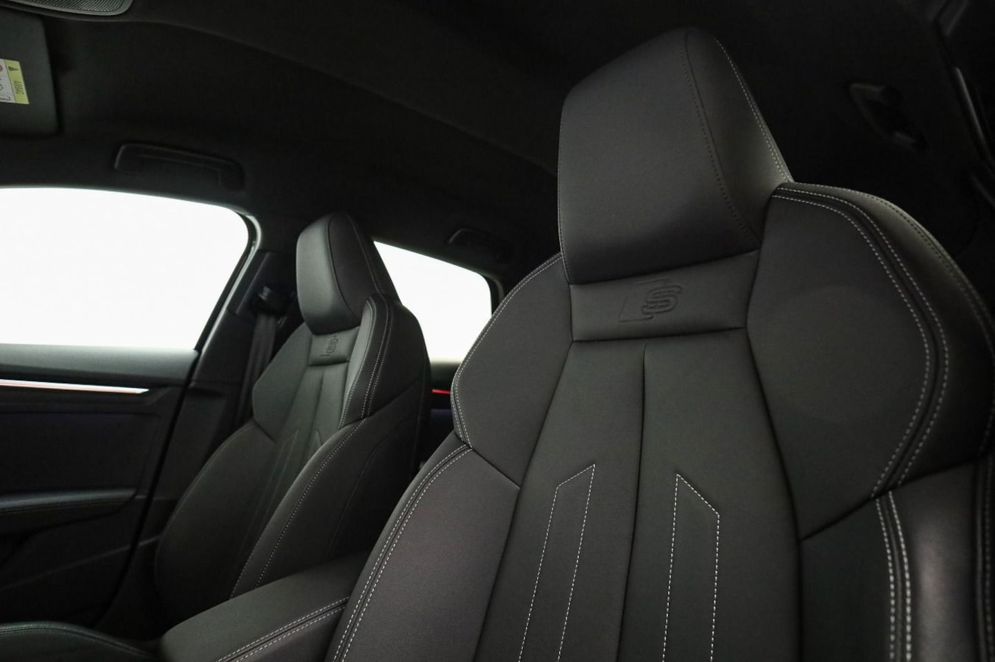 Bild über Audi S3 Sportback TFSI quattro S tronic - für weitere Informationen kontaktieren Sie den Audi Partner