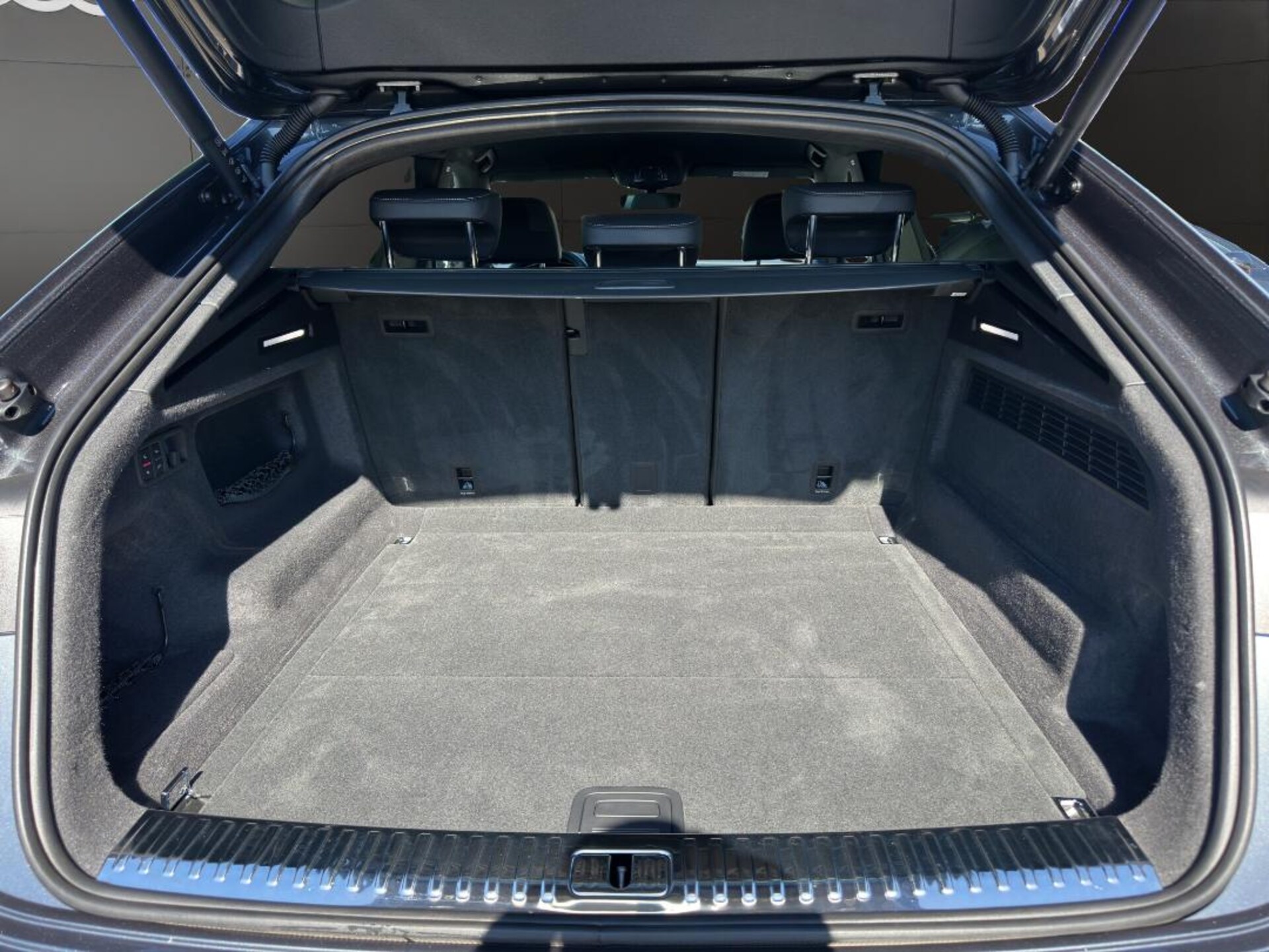 Audi Q8 SUV