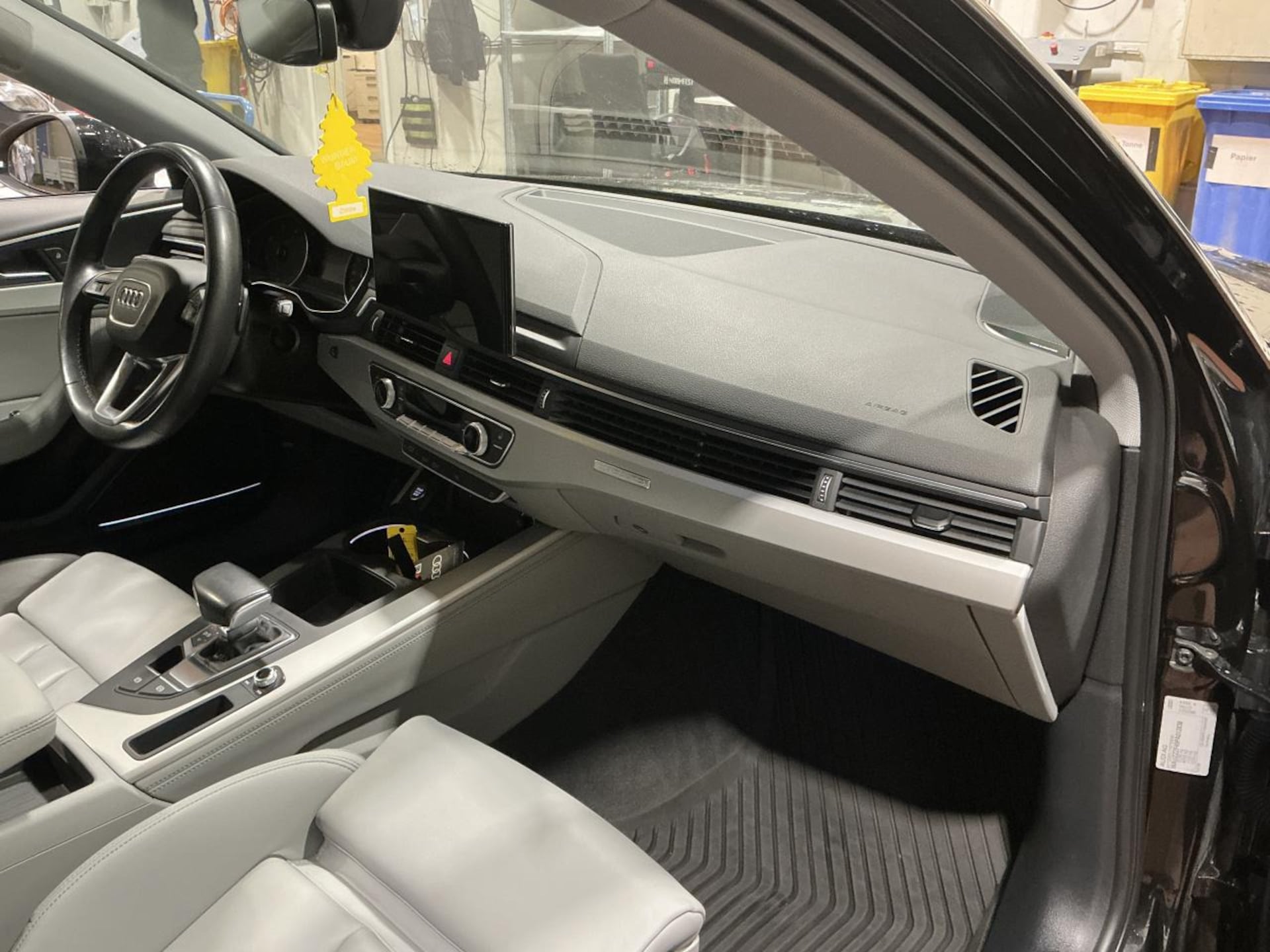 Audi A4 Avant S line