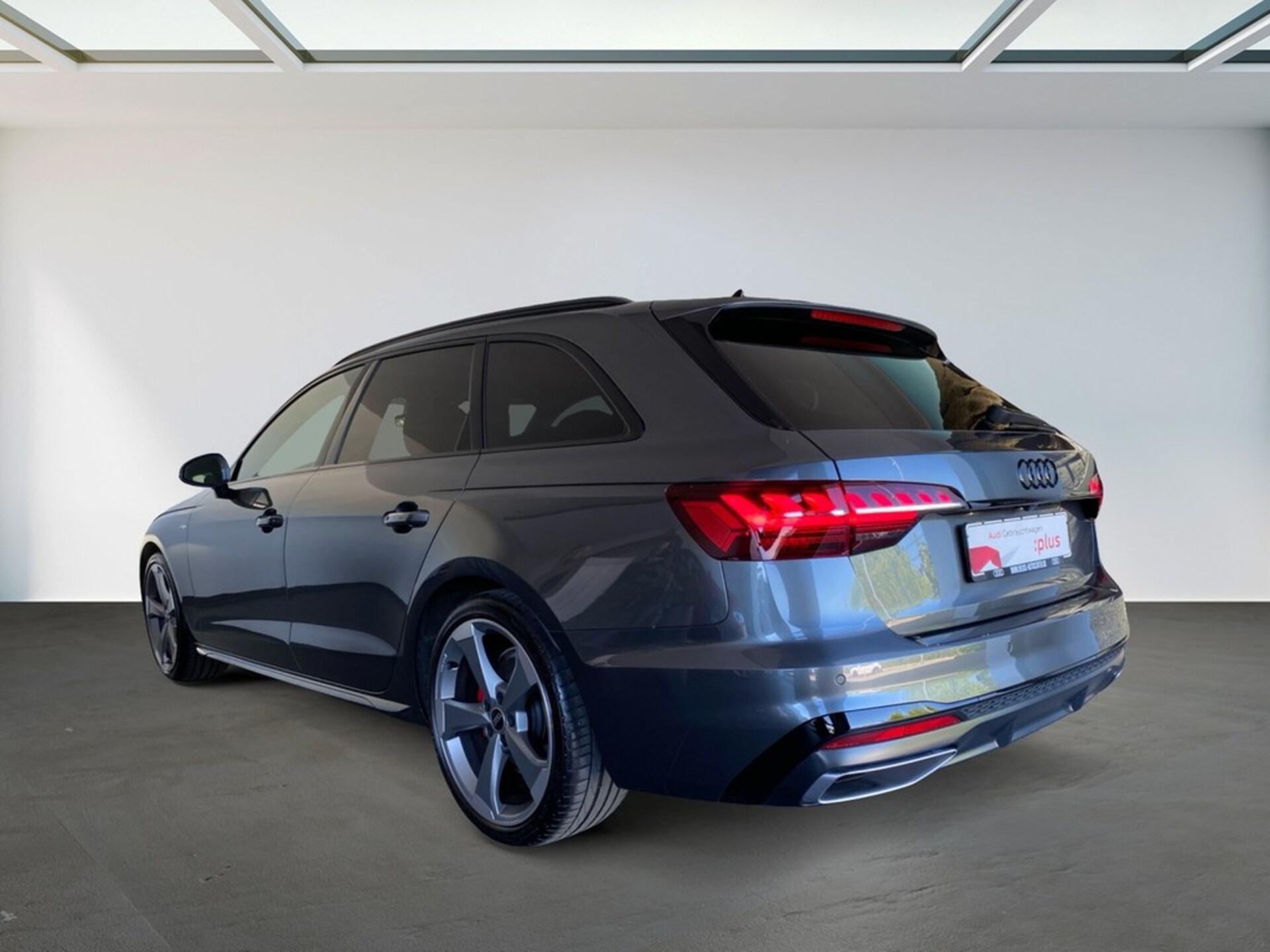 Audi A4 Avant S line